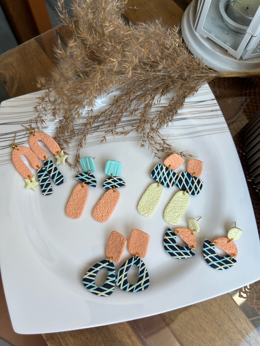 renkli-sallantili-kupe-cok-renkli