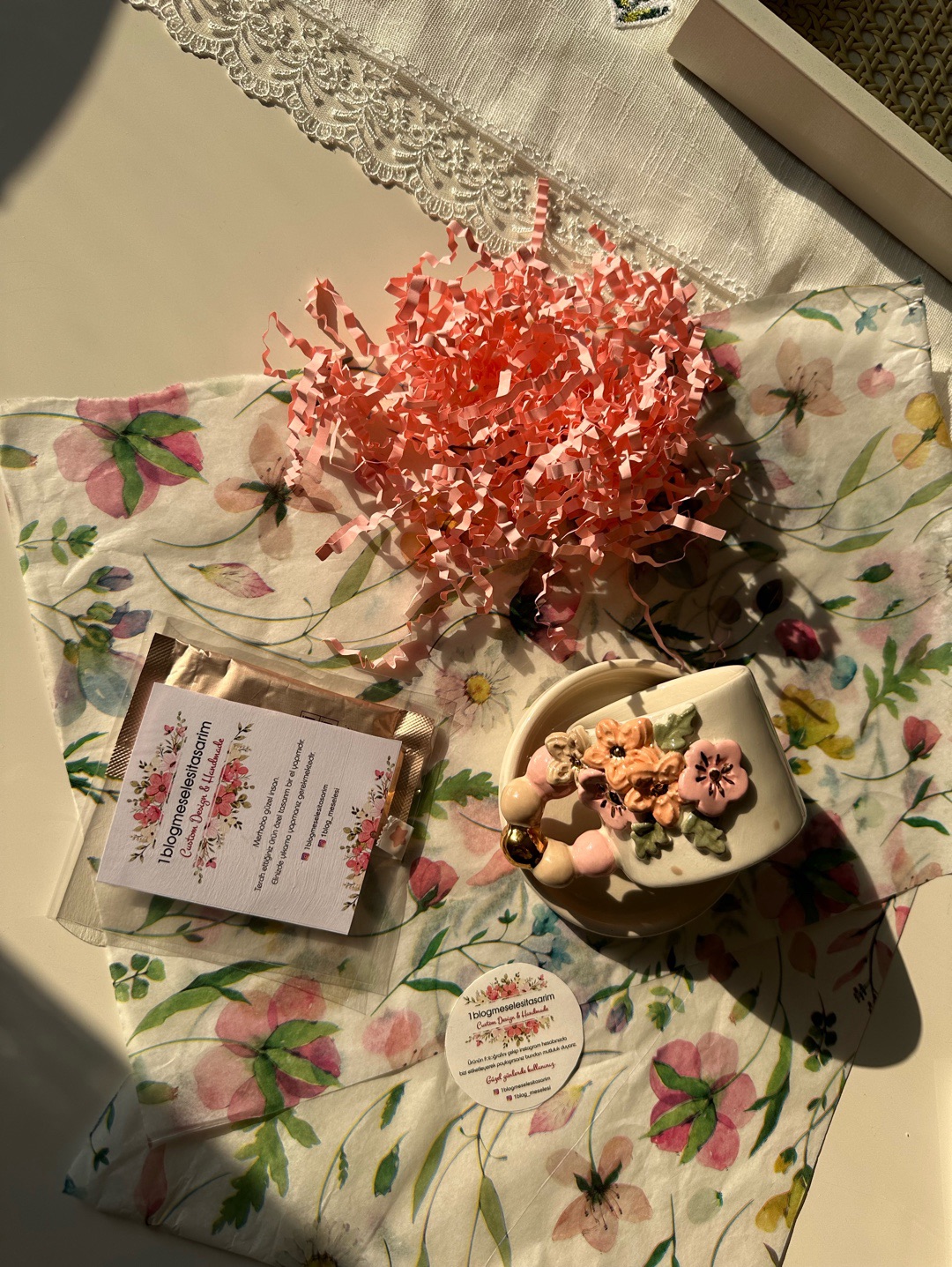 flower-fincan-cok-renkli