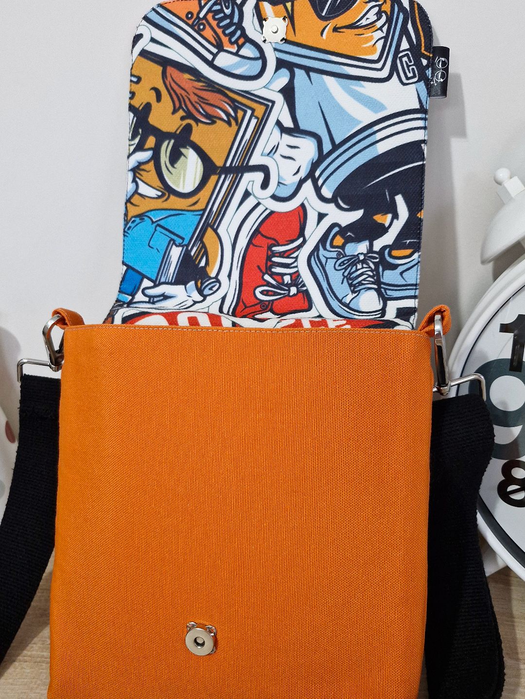 pop-vibes-mini-postaci-cantasi