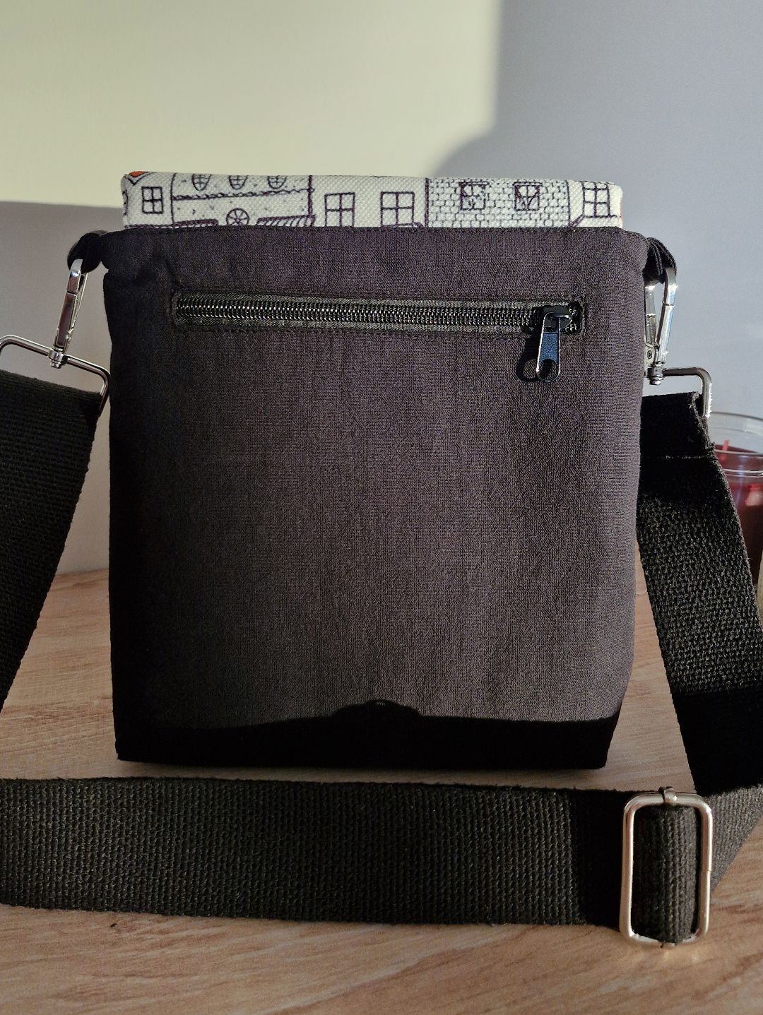 urban-doodle-mini-postaci-cantasi