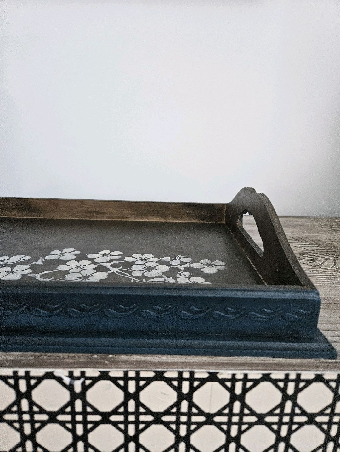 vintage-blossom-el-yapimi-ahsap-tepsi-koyu-kahverengi