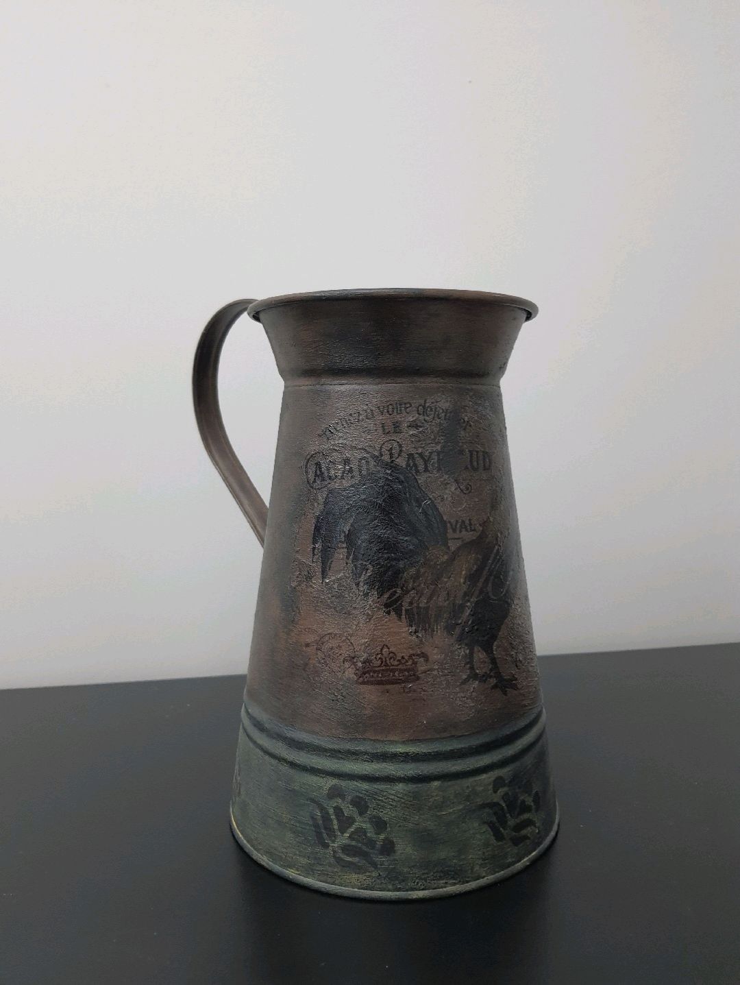 dekoratif-metal-sulama-kabi-kahverengi