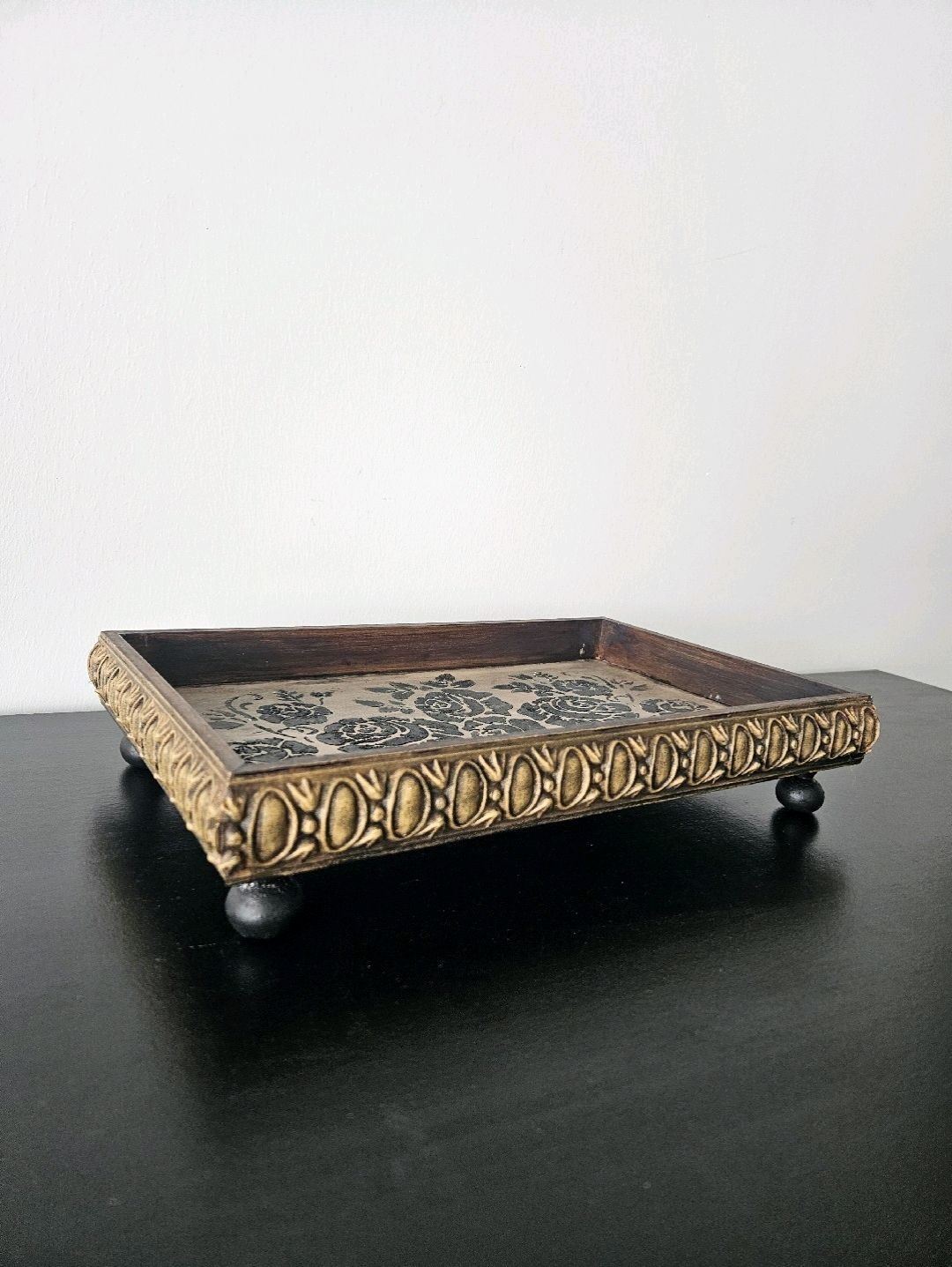 gul-bahcesi-vintage-ahsap-sunumluk-kahverengi