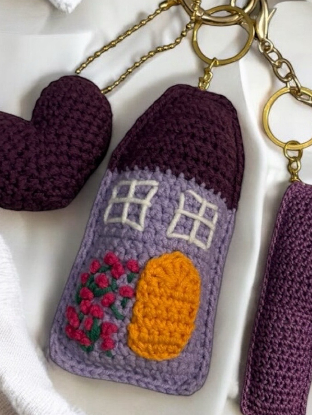 amigurumi-harfevkalp-anahtarlik-canta-susu-cok-renkli