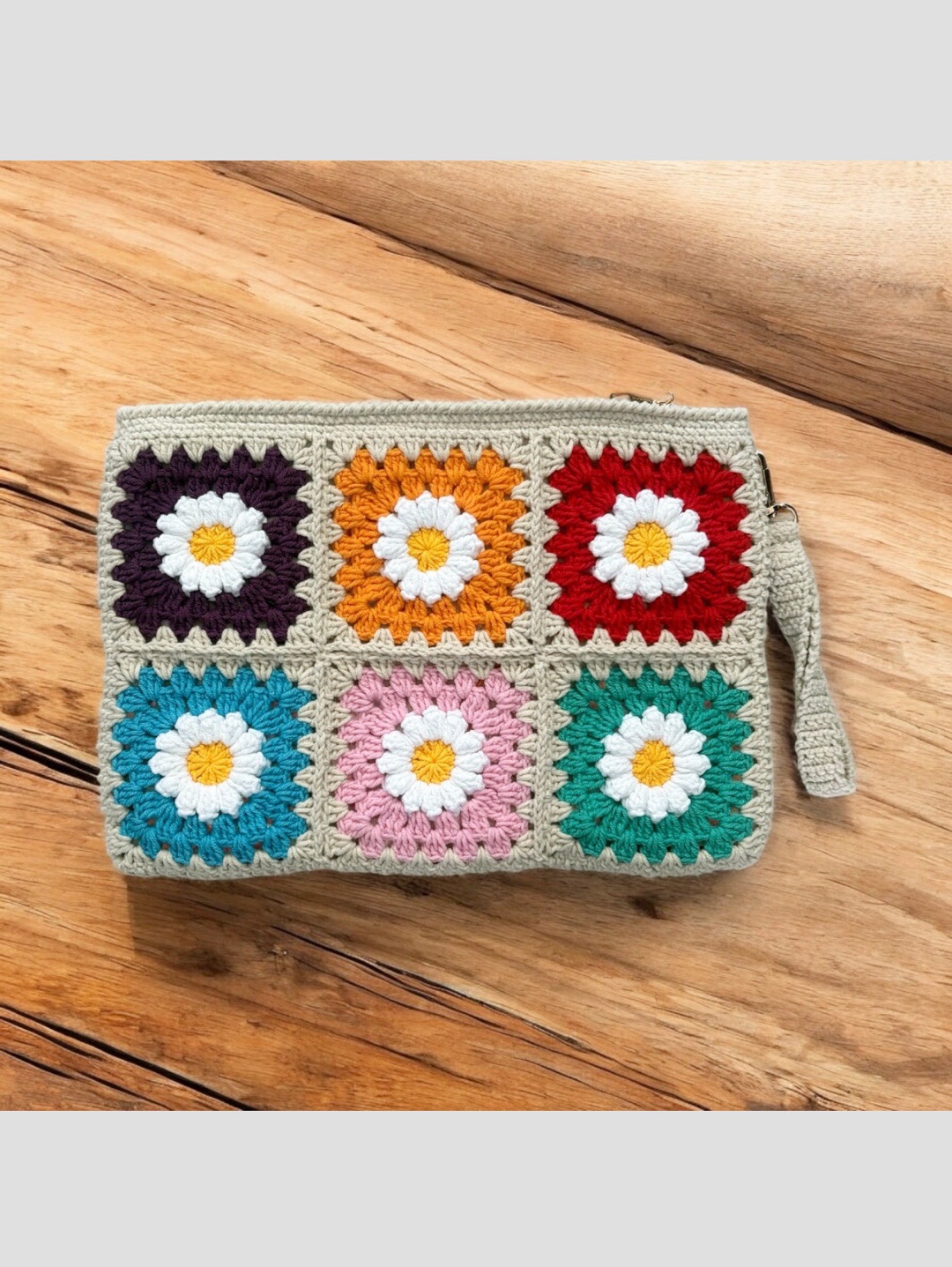 papatya-motif-clutchbag-cok-renkli