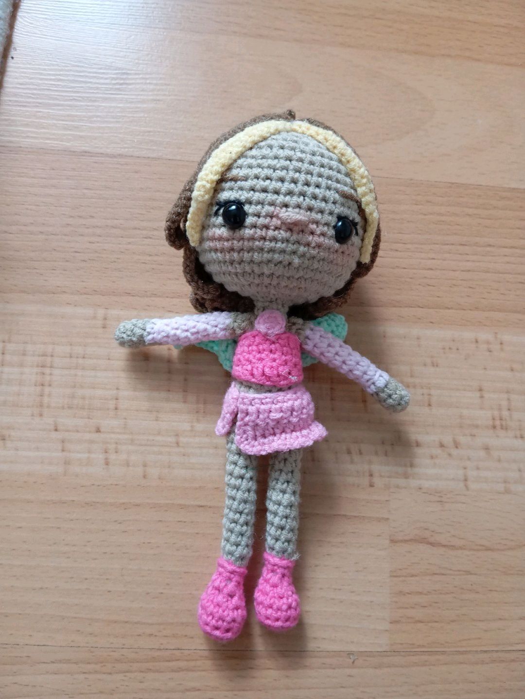 winx-club-amigurumi-flora-orgu-bebek-peri-kahverengi