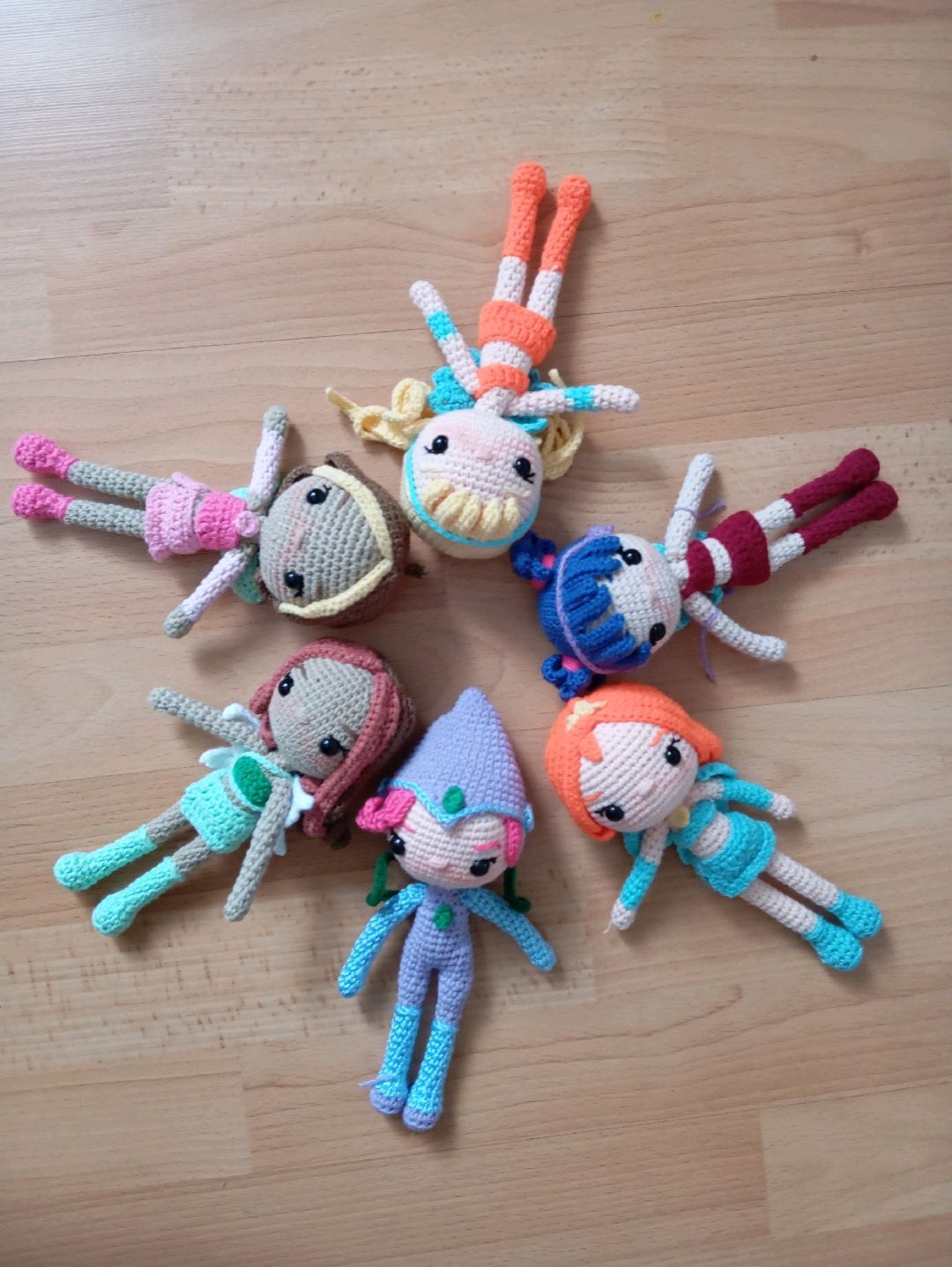 winx-club-amigurumi-bloom-orgu-bebek-peri-mavi