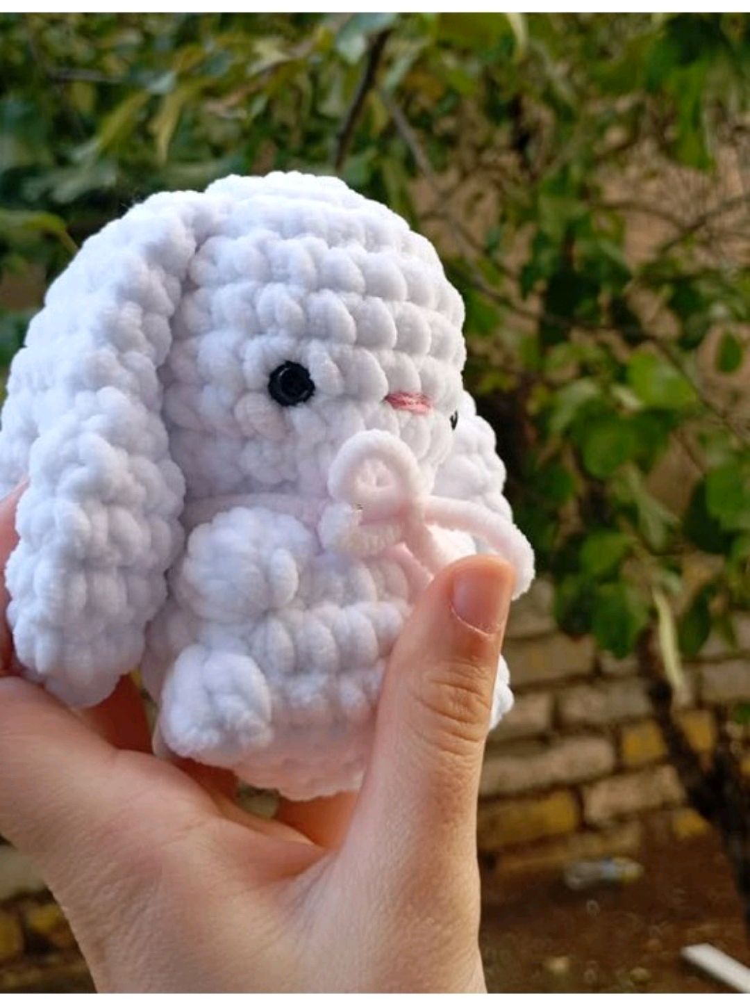 kurdeleli-tontik-yavru-tavsan-pelus-amigurumi-beyaz