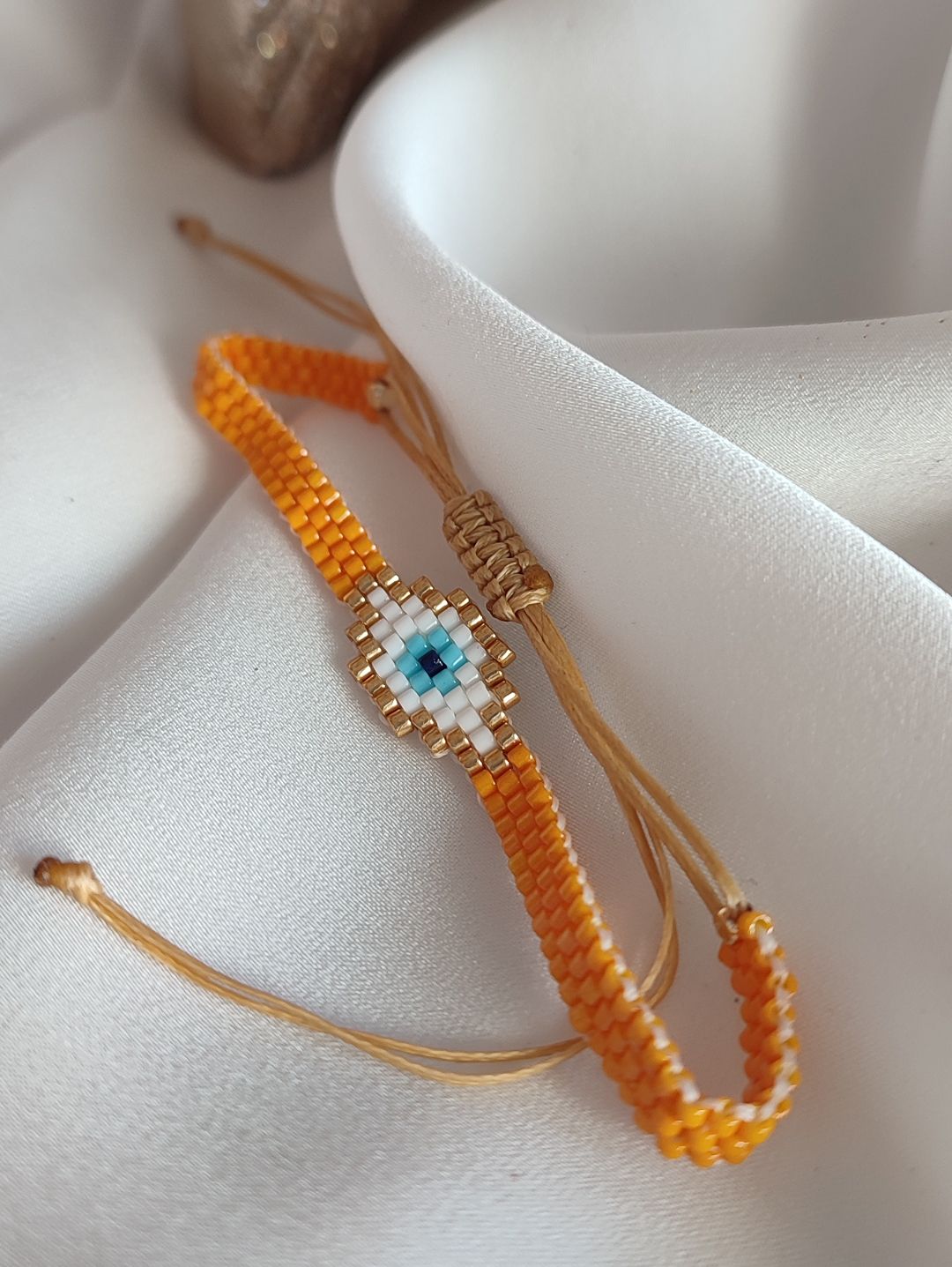 miyuket-soul-guard-orange