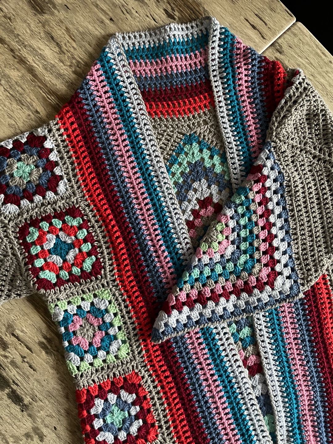 mandala-motifli-mavi-hirka-mavi