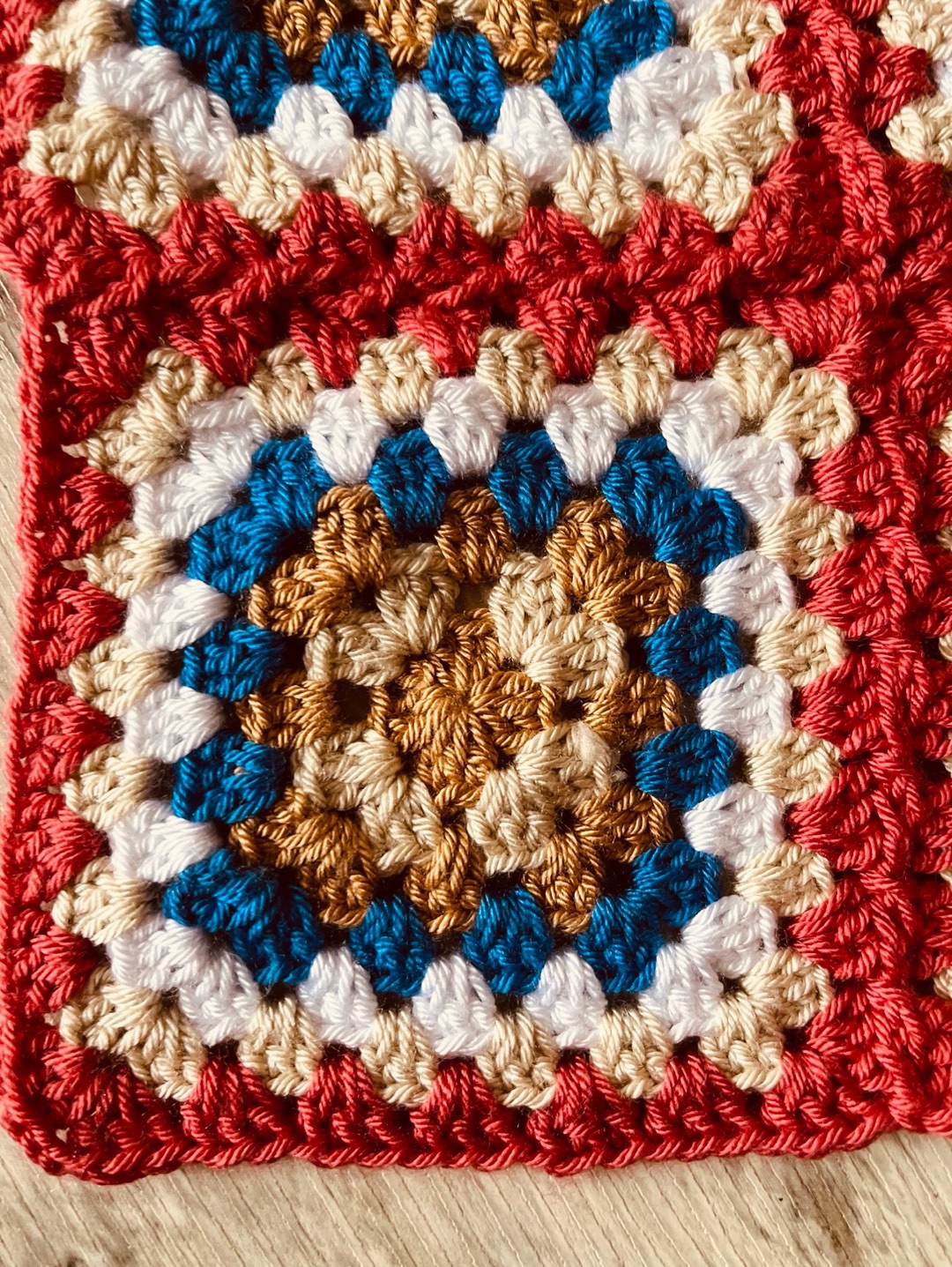 motifli-bandana-kirmizi