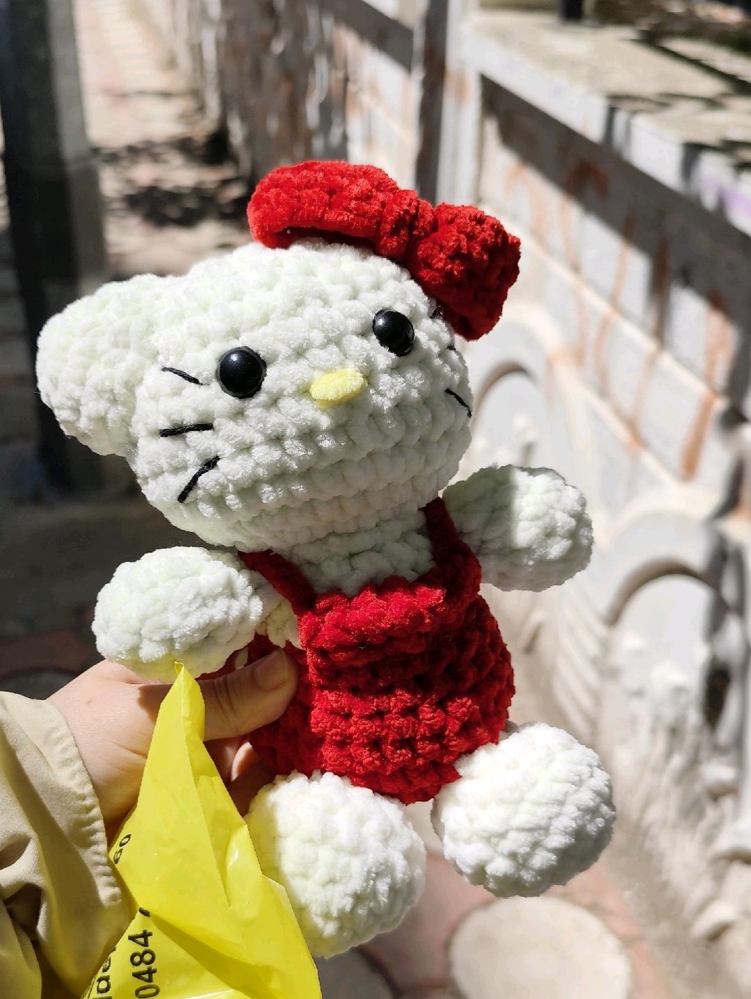 hello-kitty-amigurumi-kirmizi