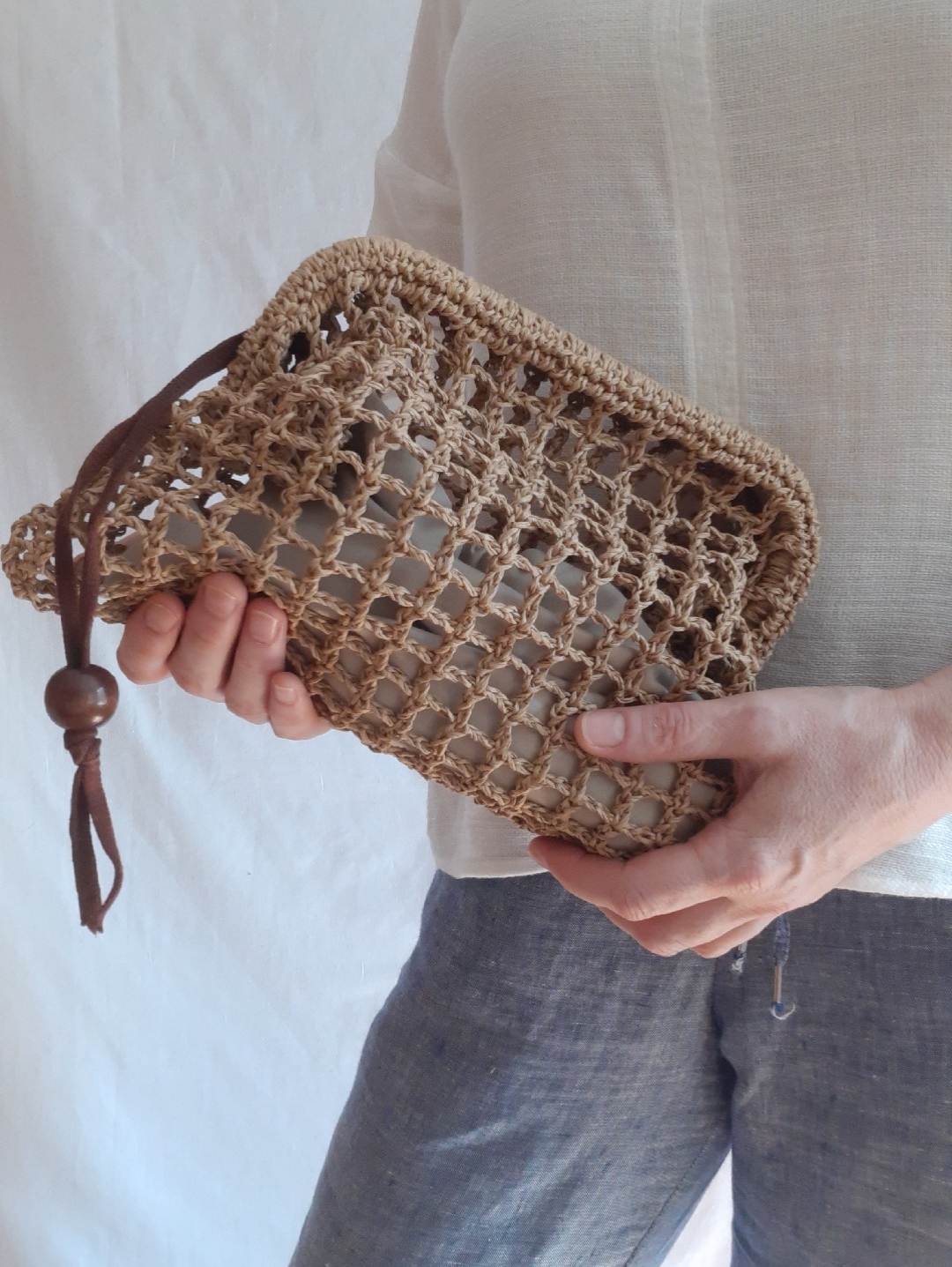 burslu-hasir-clutch-canta