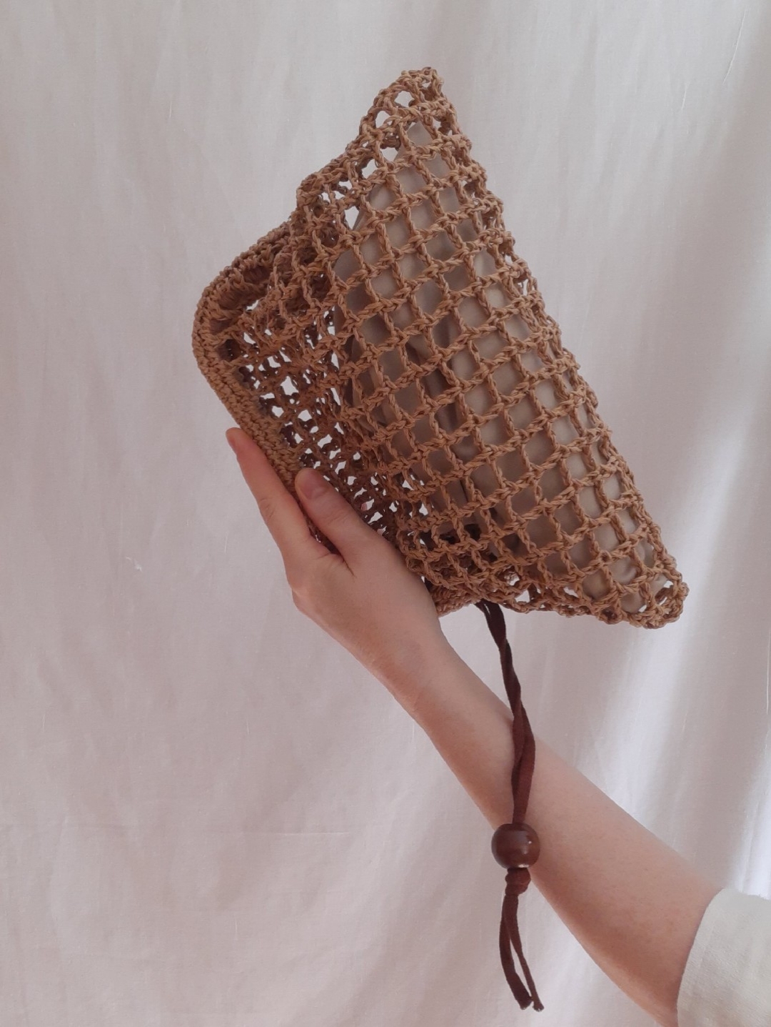 burslu-hasir-clutch-canta