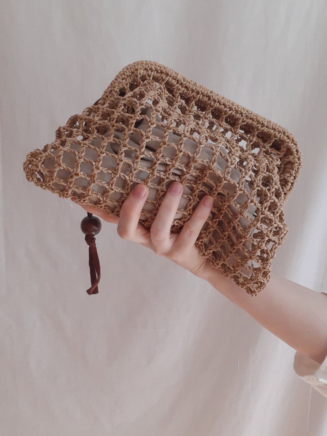 burslu-hasir-clutch-canta