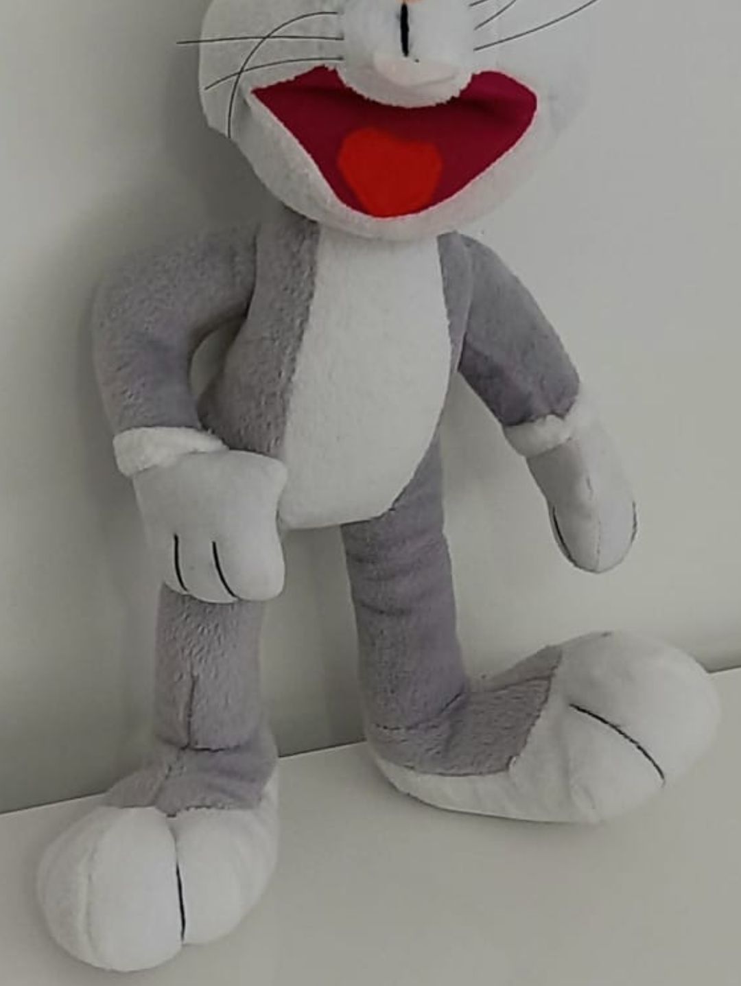 bugs-bunny-pelus-oyuncak-warner-bros