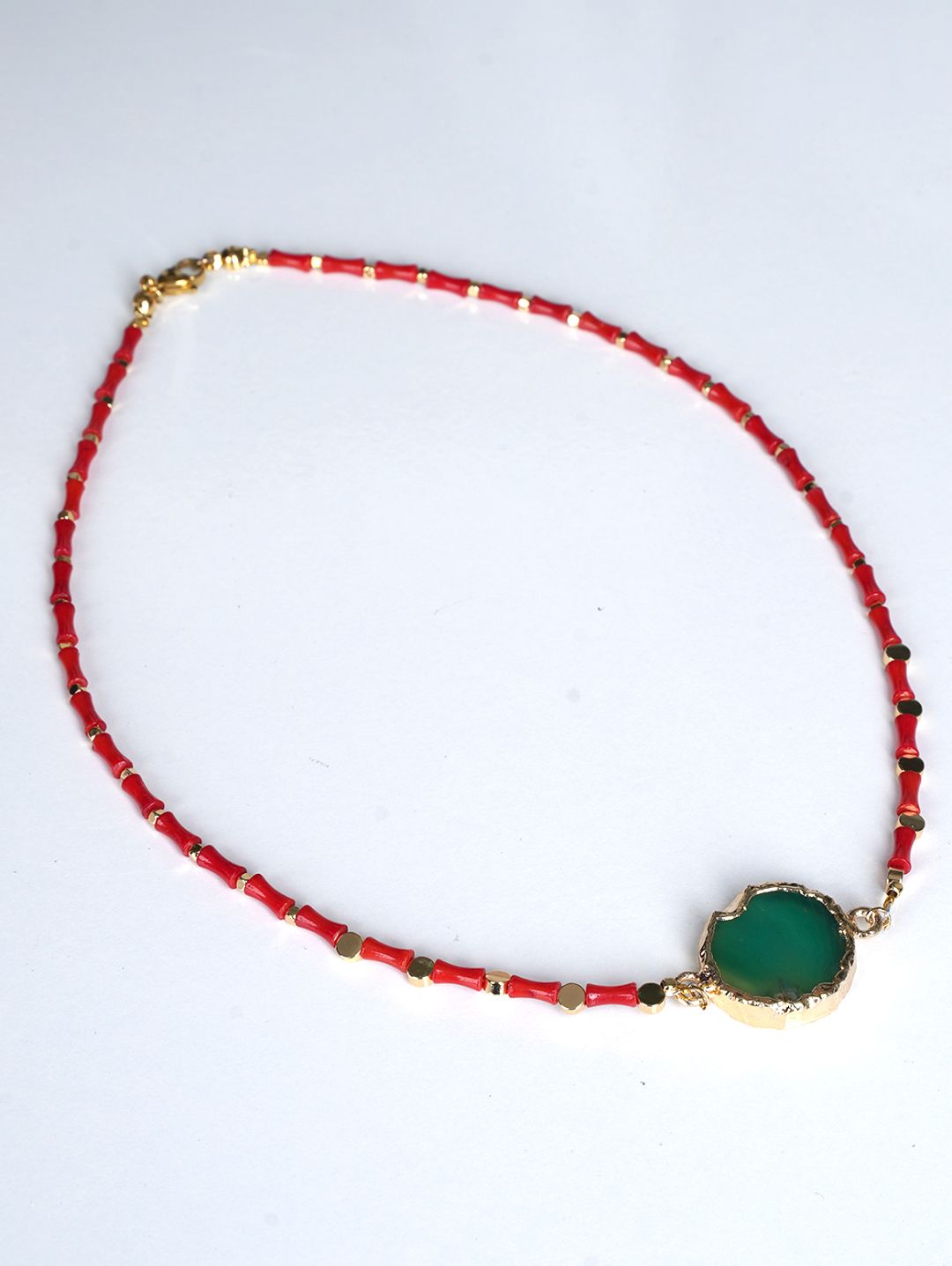 yesil-akik-tasli-mercan-kolye-kirmizi
