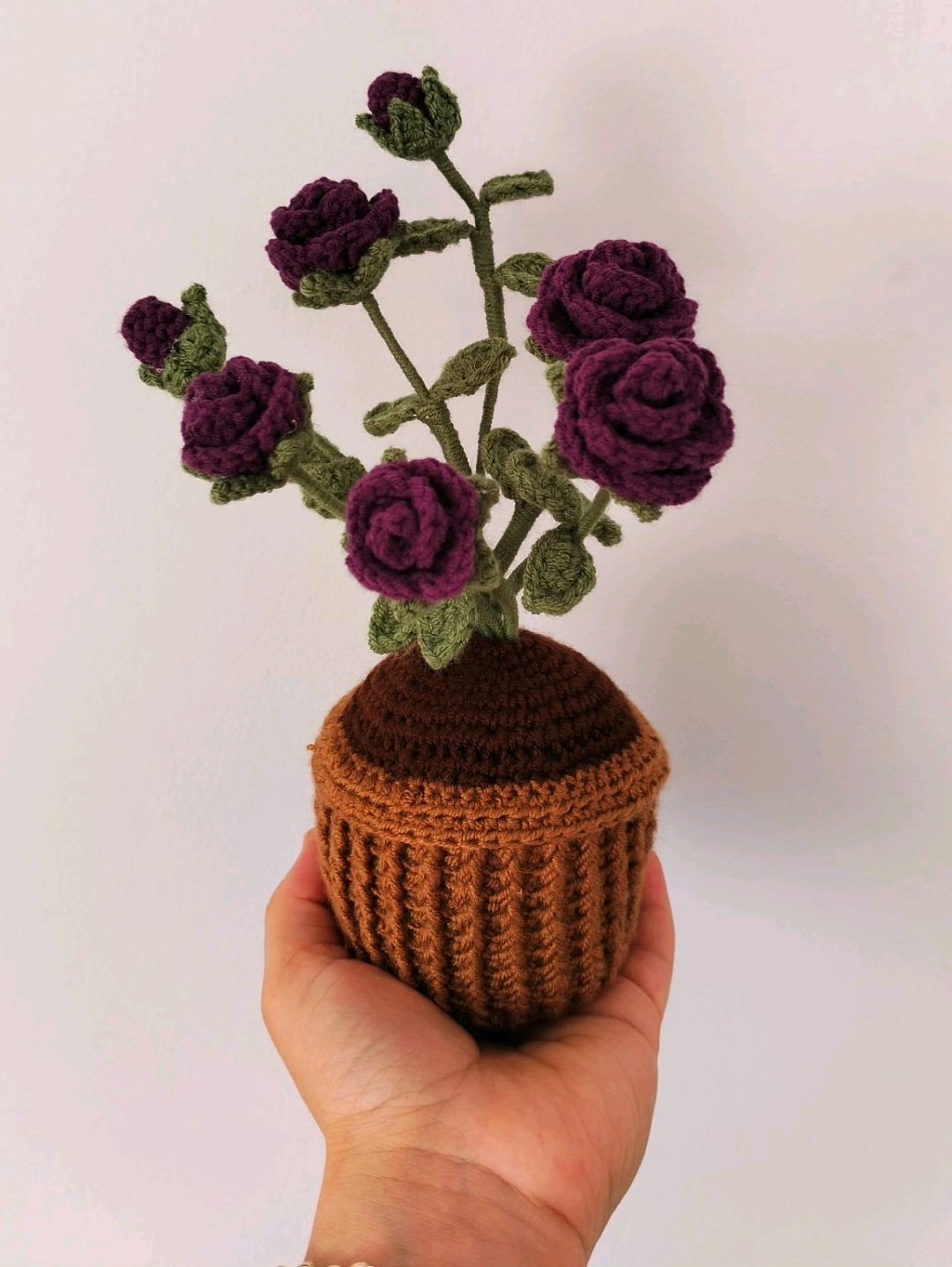 saksida-orgu-gul-mor