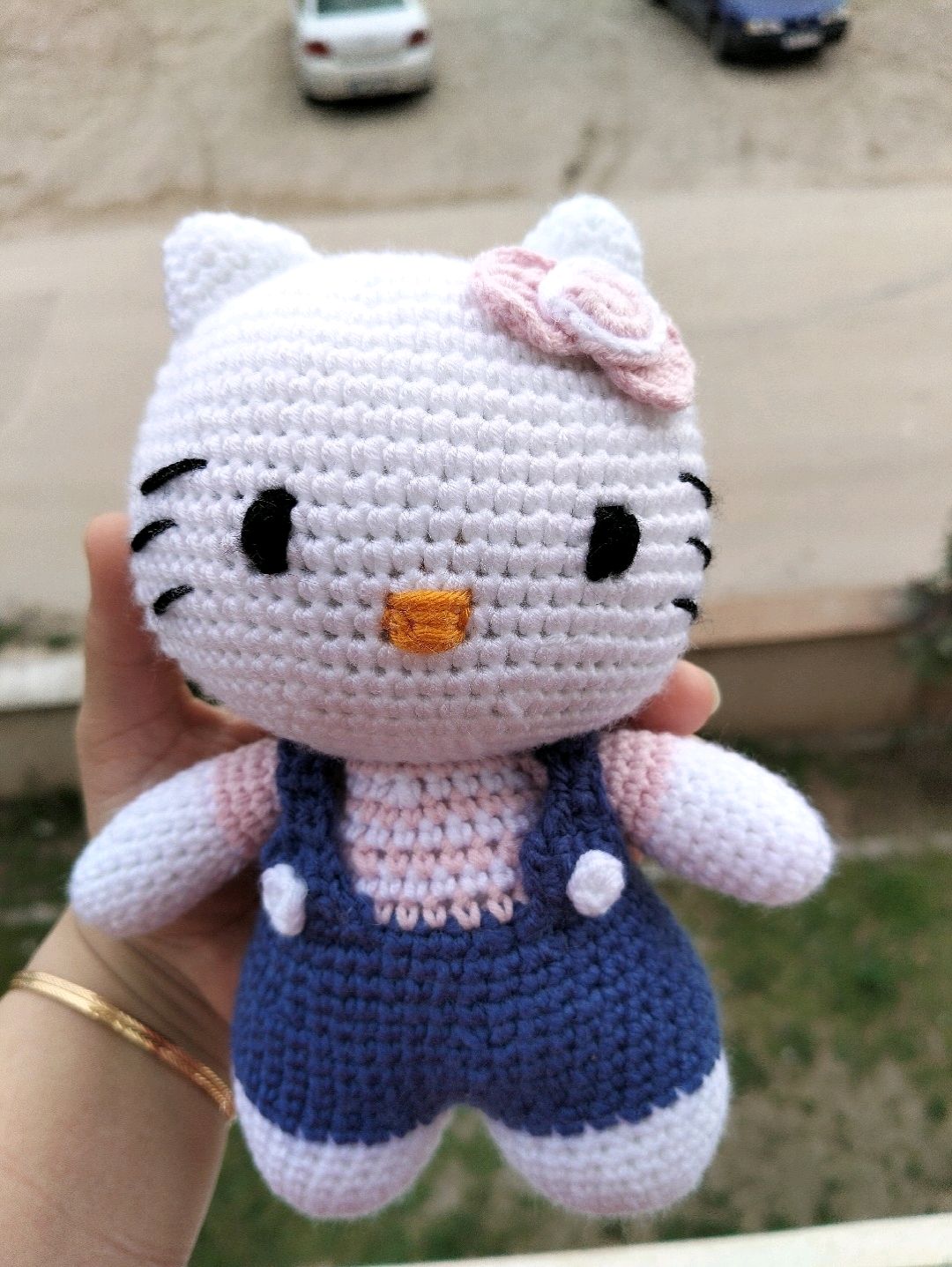 hello-kitty-beyaz
