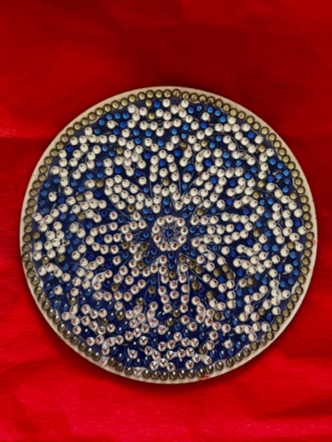 elmas-taslar-ile-islenmis-el-emegi-fincan-kupa-alti-sunumluk-mavi