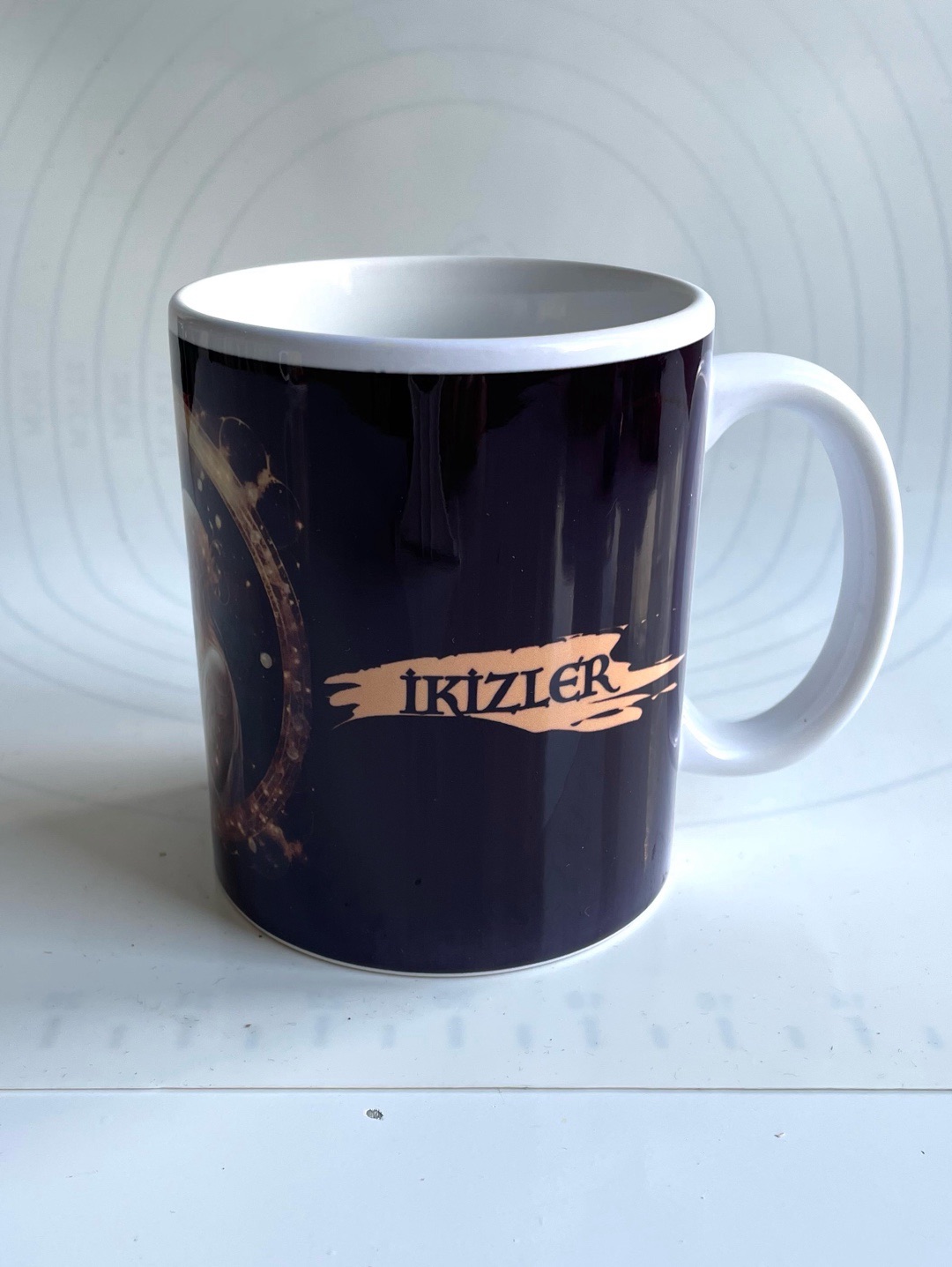 ikizler-burcu-kupa-siyah