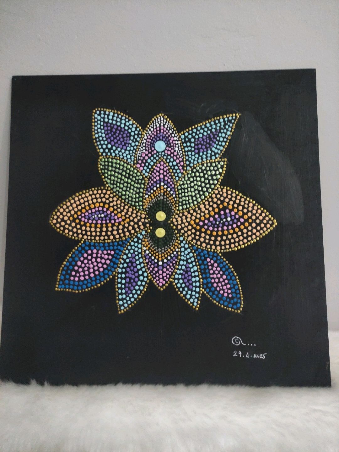 gizemli-cicek-mandala-tablo-beyaz