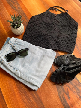 Hela Halter Yaka Crop Siyah