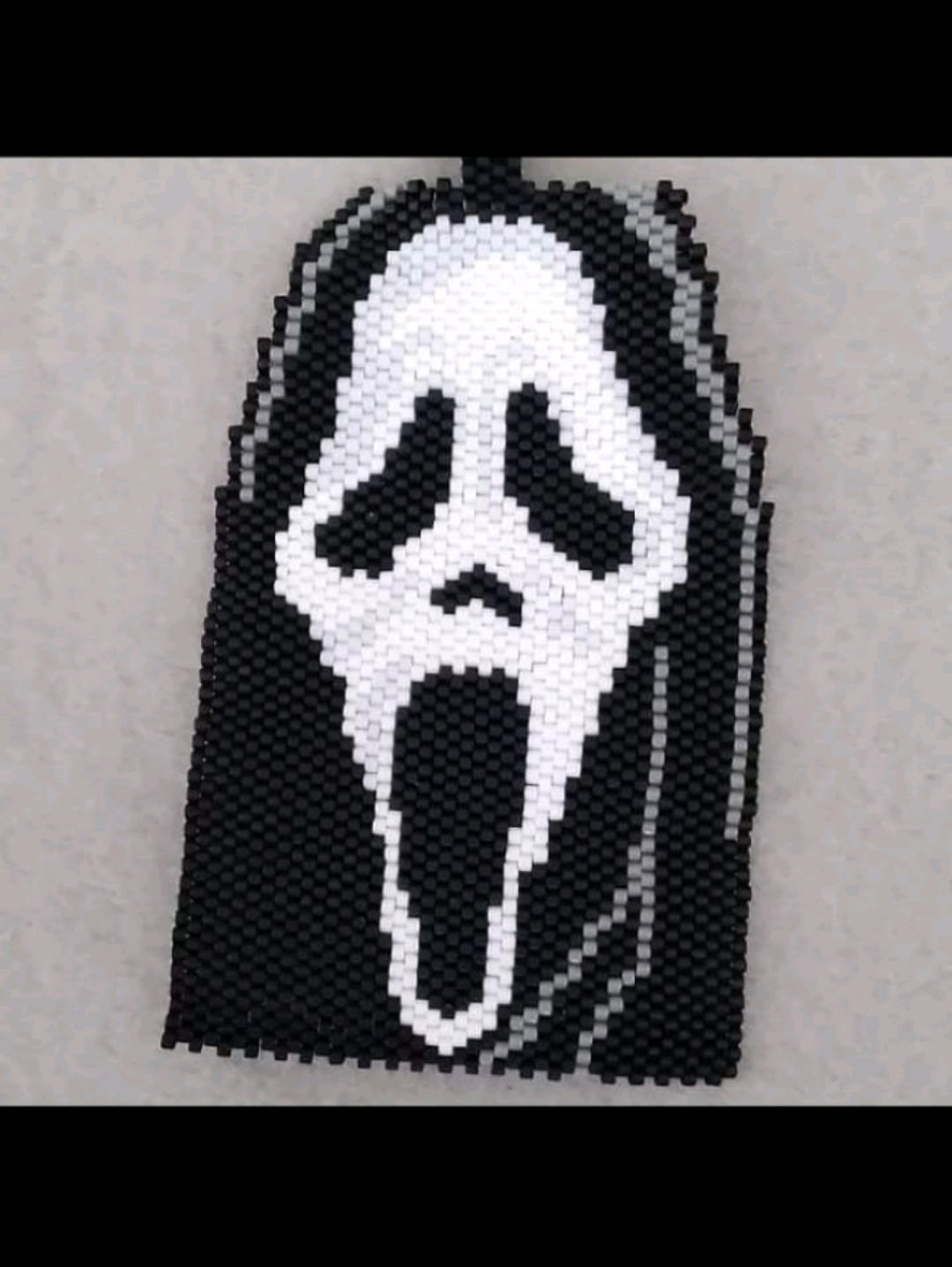 scream-figurlu-anahtarlikaksesuar-gri