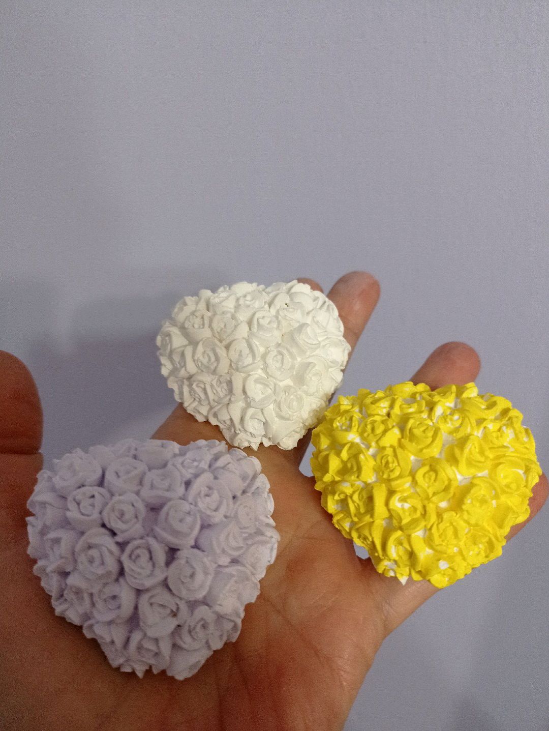 kalpli-cicekler-cok-renkli