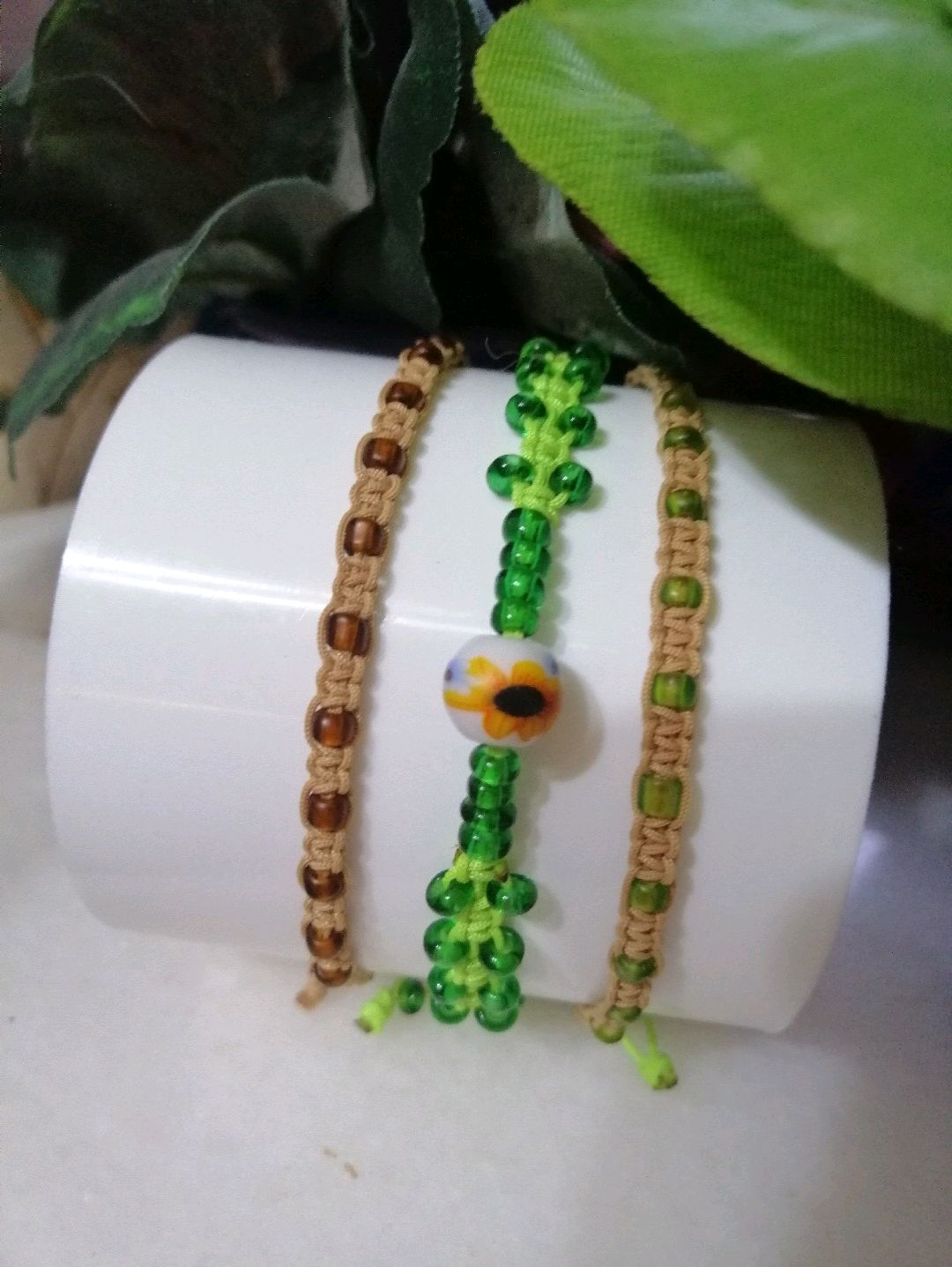uclu-makrome-bileklik-seti-yesil