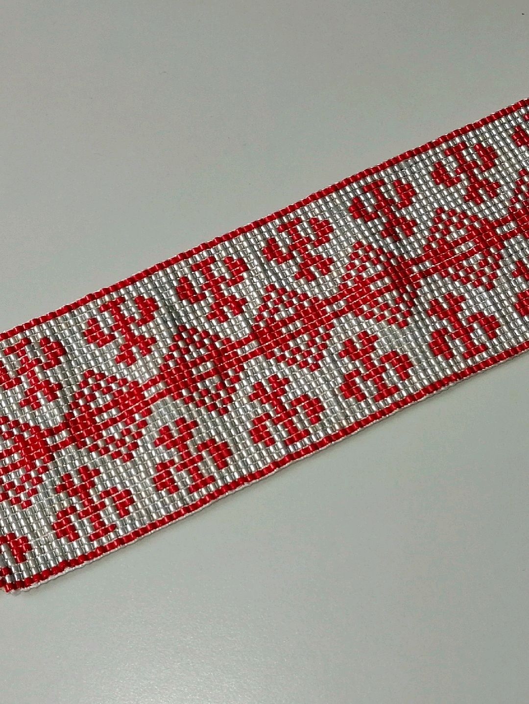 miyuki-bileklik-gri-kirmizi