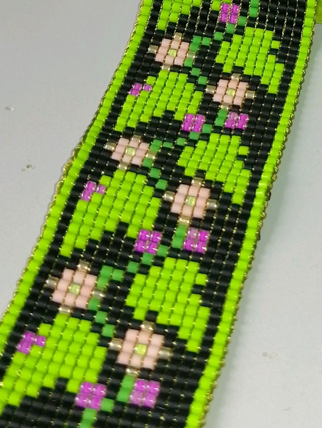 miyuki-bileklik-yesil-siyah-ve-pembe-yesil