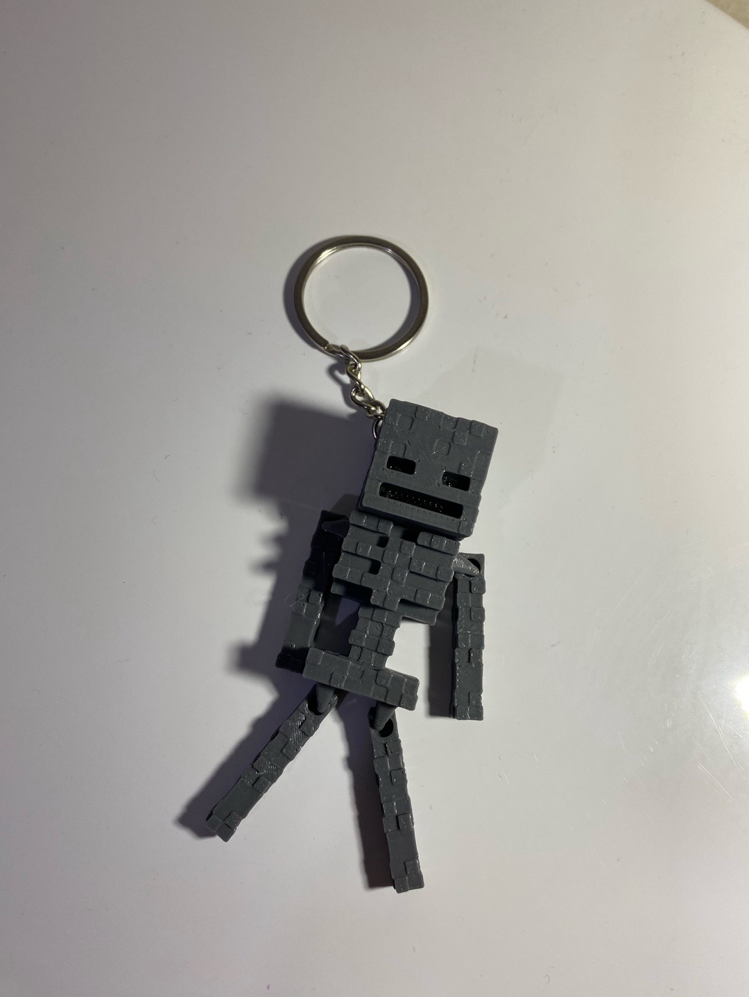 minecraft-iskelet-anahtarlik-gri