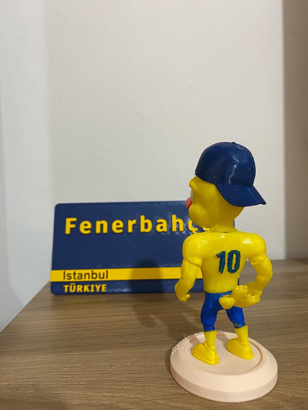 fenerbahce-yellow-figuru