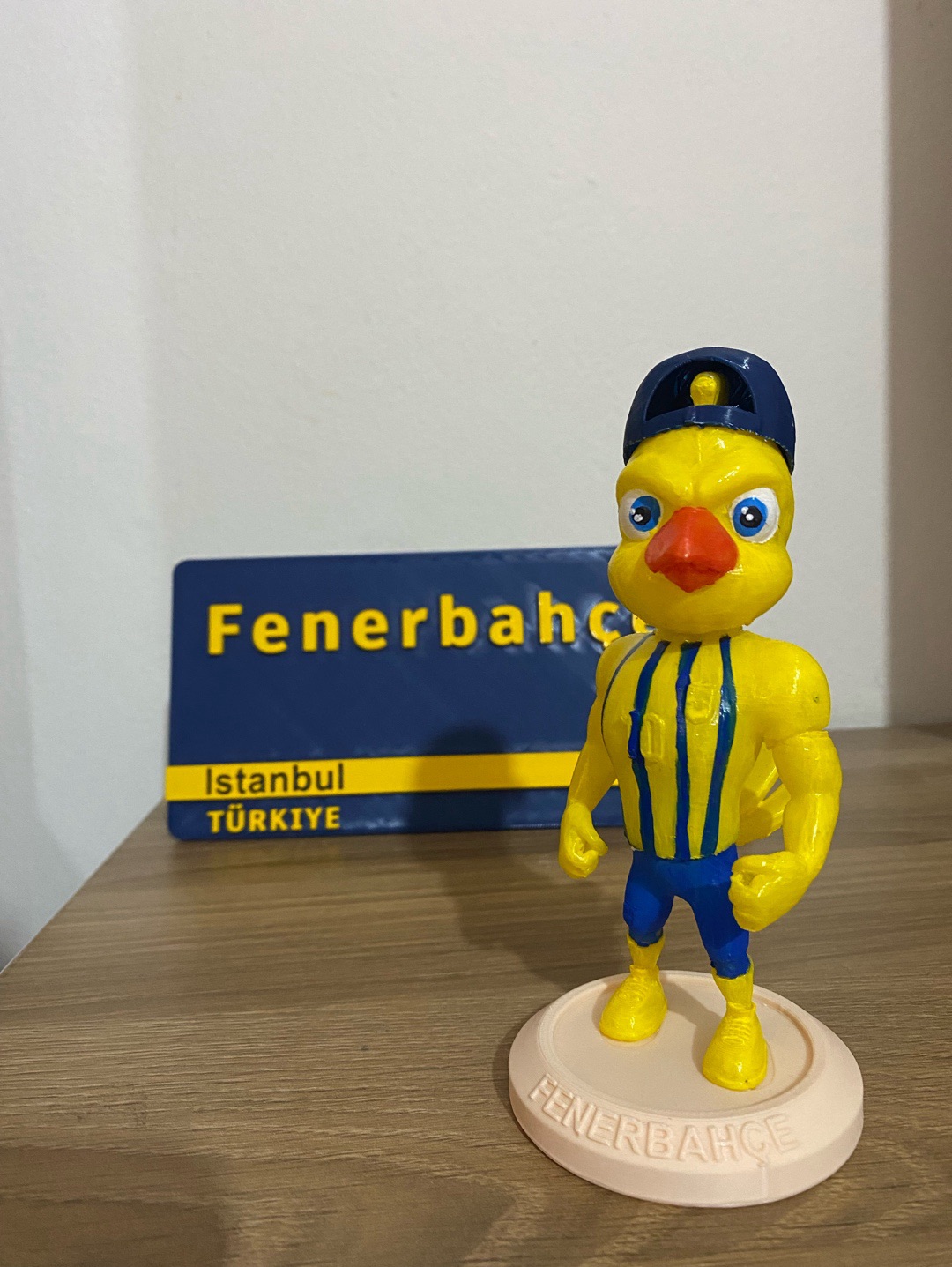 fenerbahce-yellow-figuru
