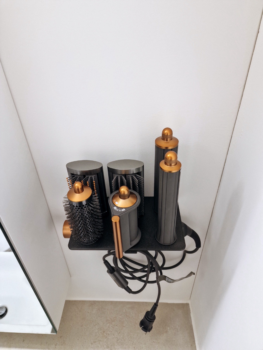 dyson-airwrap-duzenleyici-siyah