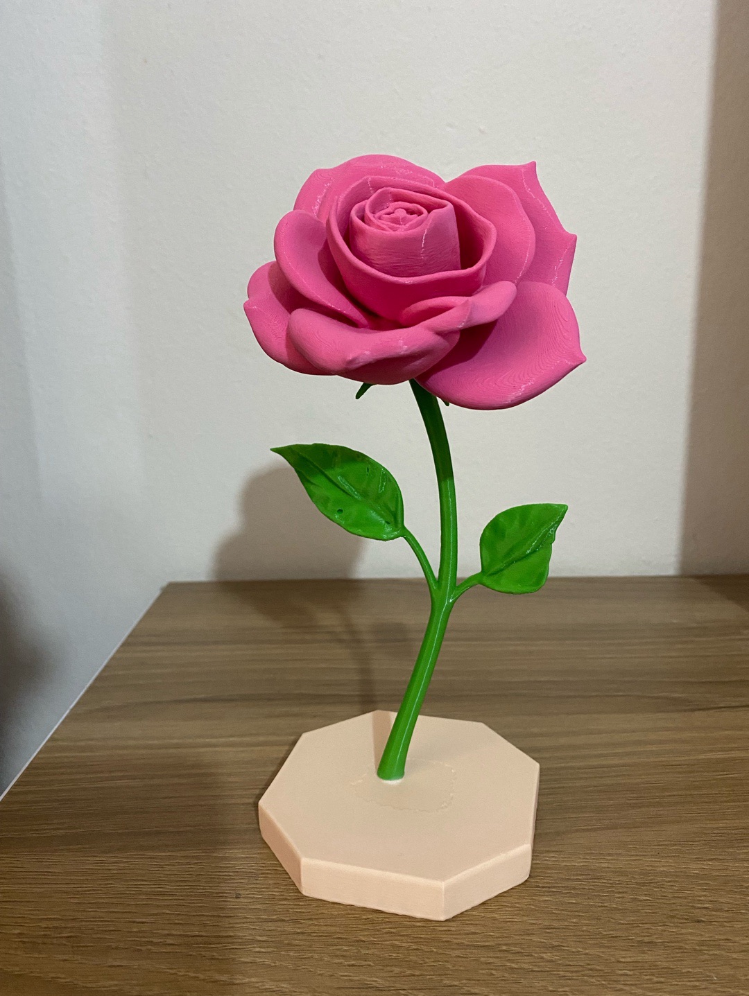 tek-gul-dekorasyon-objesi-pembe