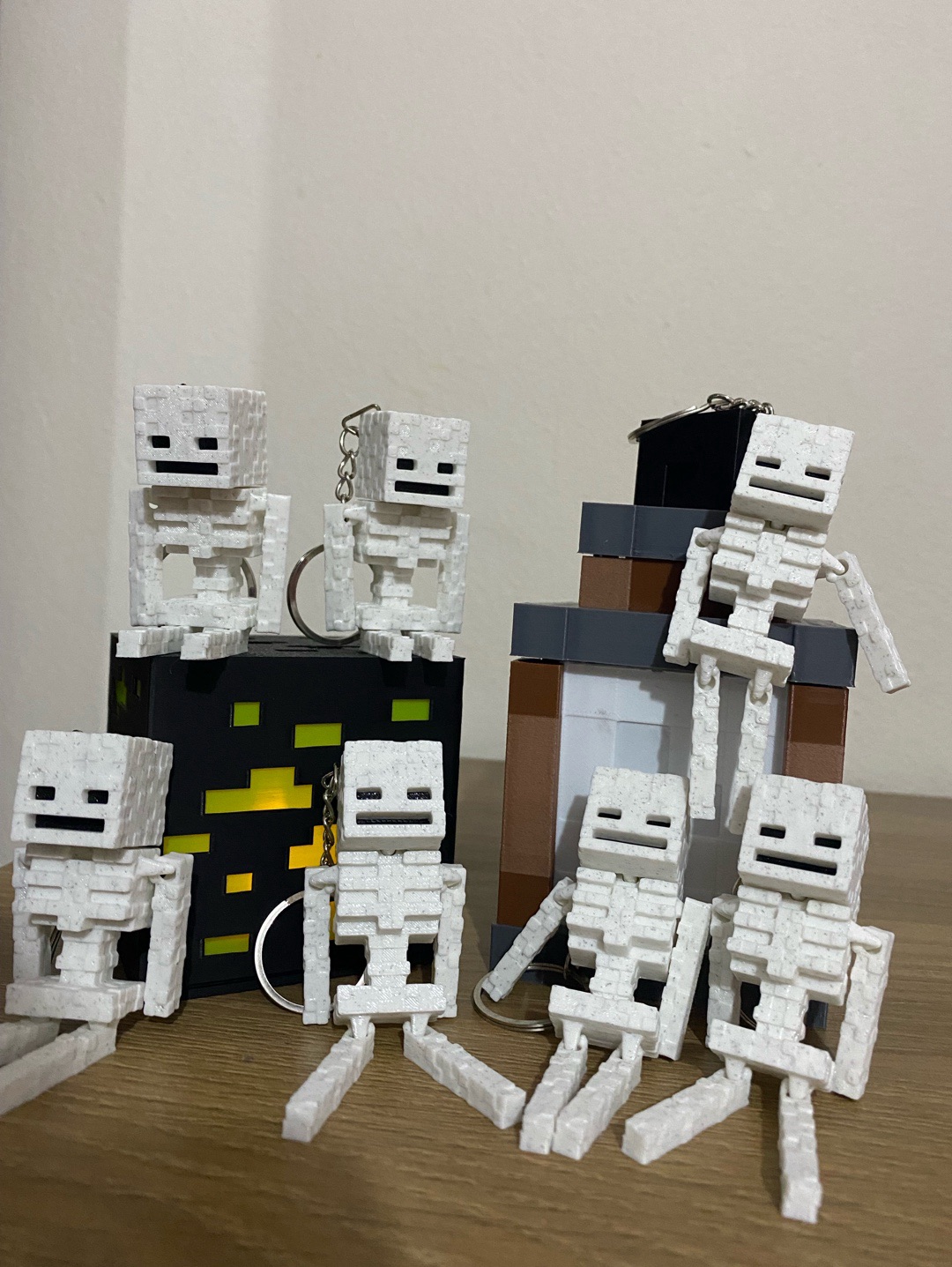 minecraft-iskelet-anahtarlik-beyaz