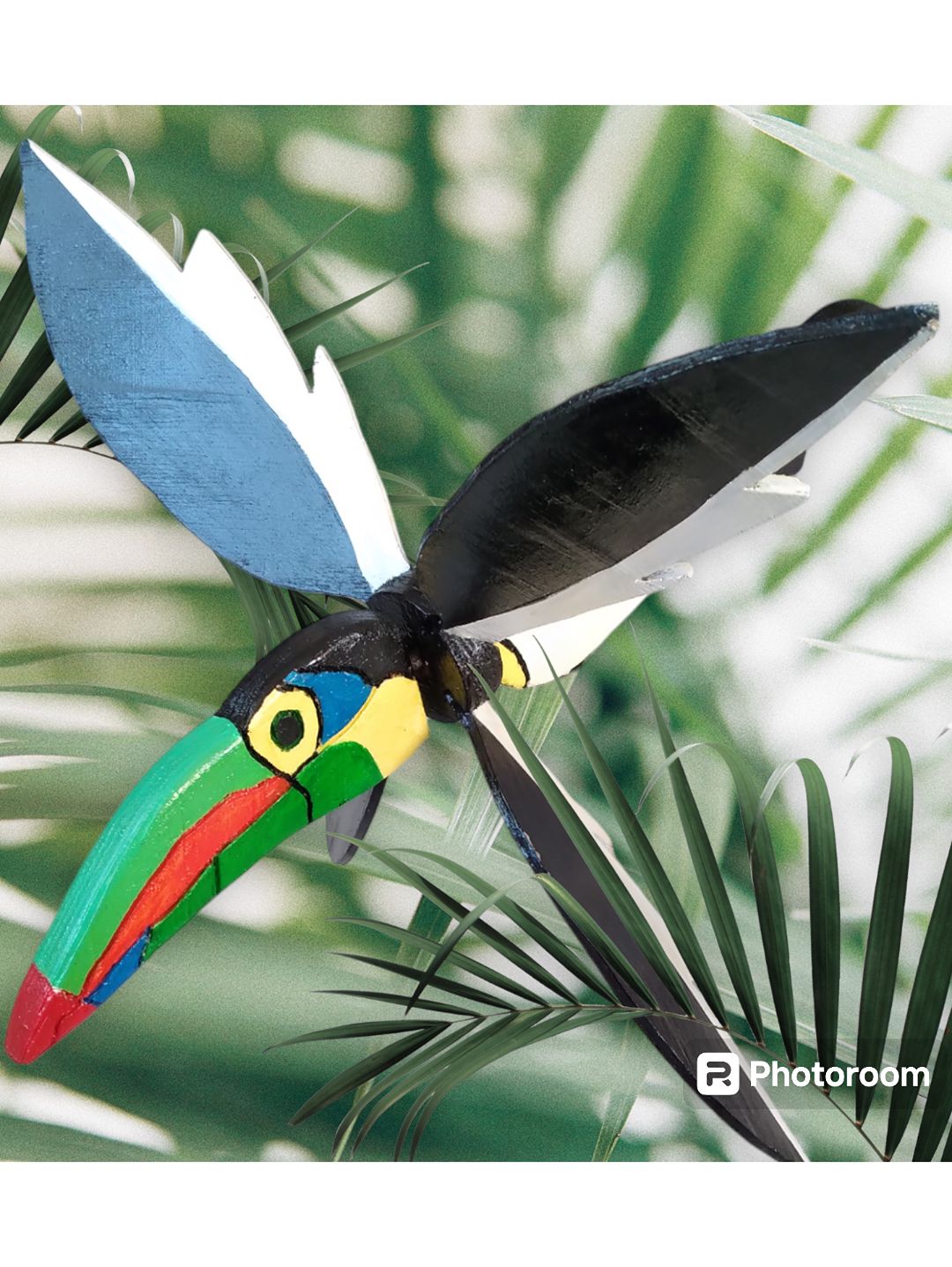 ahsap-toucan-ruzgar-gulu-cok-renkli