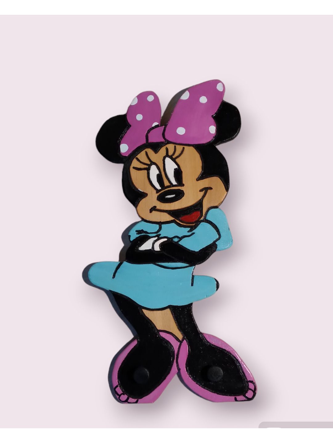 minnie-duvar-panosu-veaskisi-cok-renkli