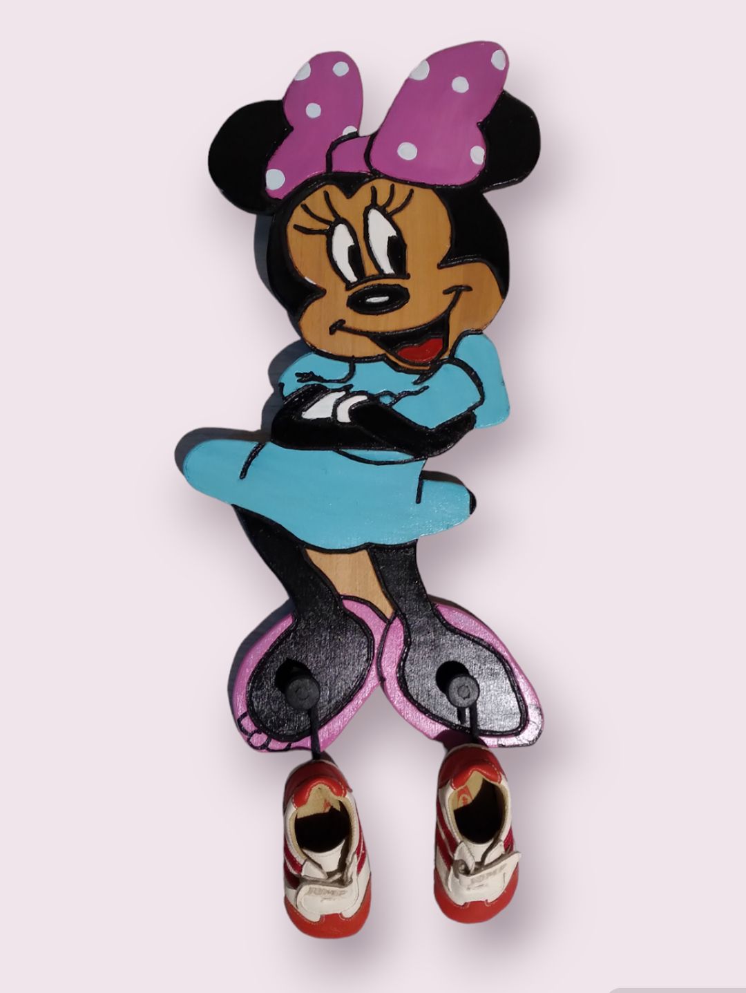 minnie-duvar-panosu-veaskisi-cok-renkli