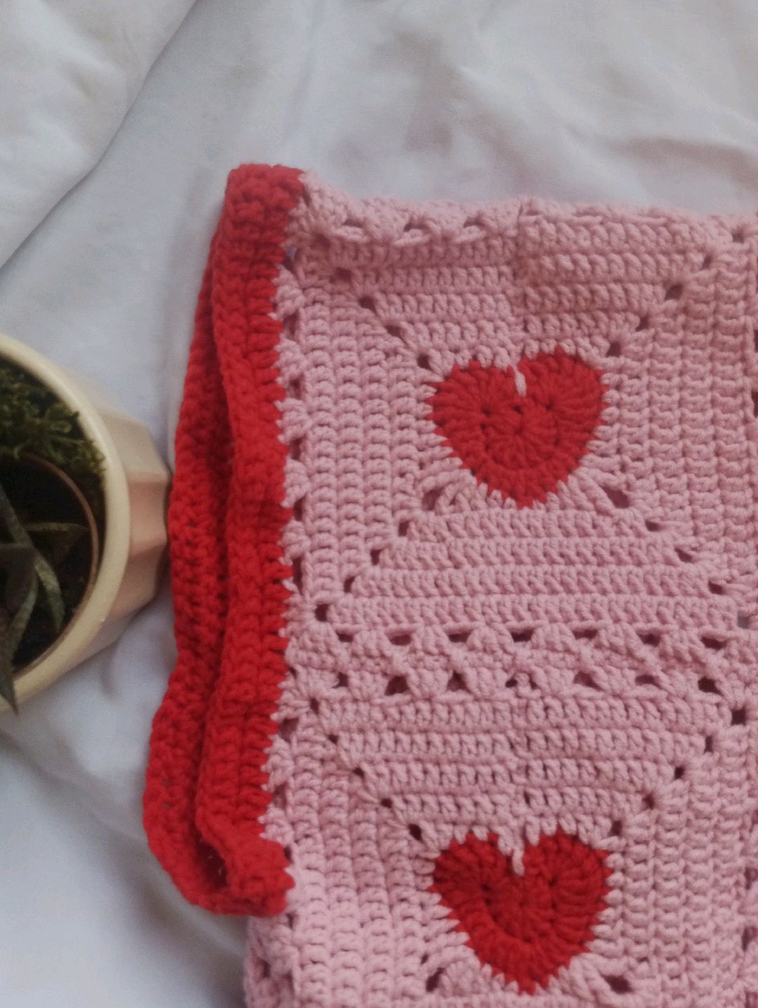 pembe-kalpli-hirka-pembe