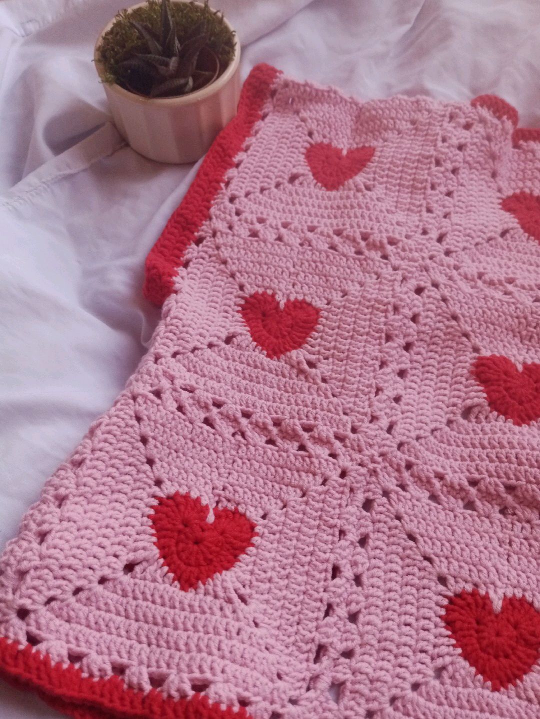 pembe-kalpli-hirka-pembe