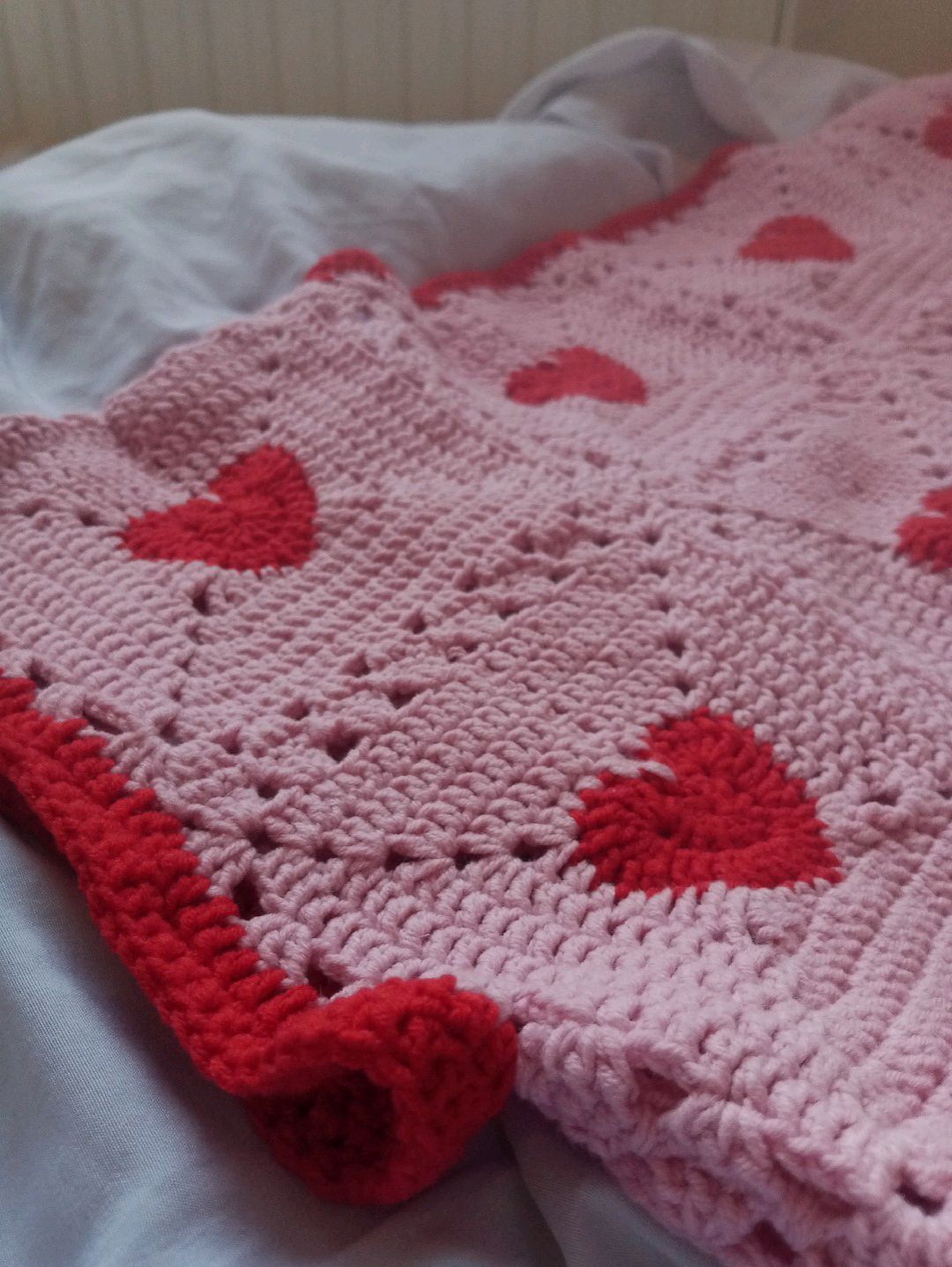 pembe-kalpli-hirka-pembe