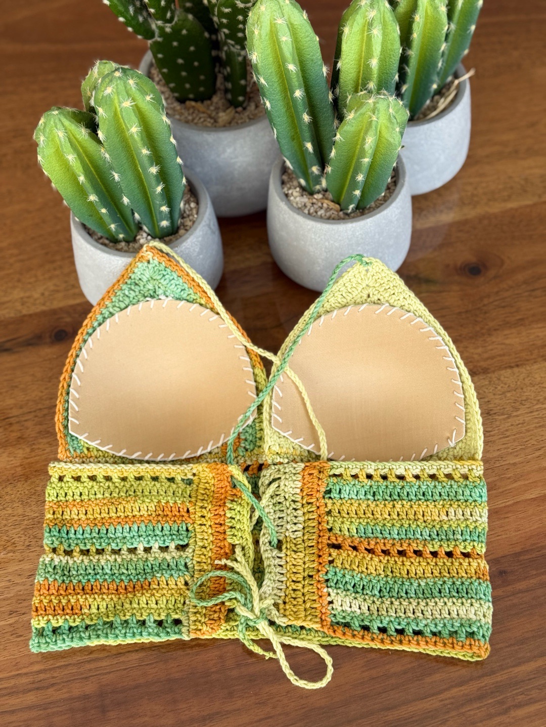 crop-bluz-baglamali-el-orgusu-acik-sari-yesil-acik-yesil-sari
