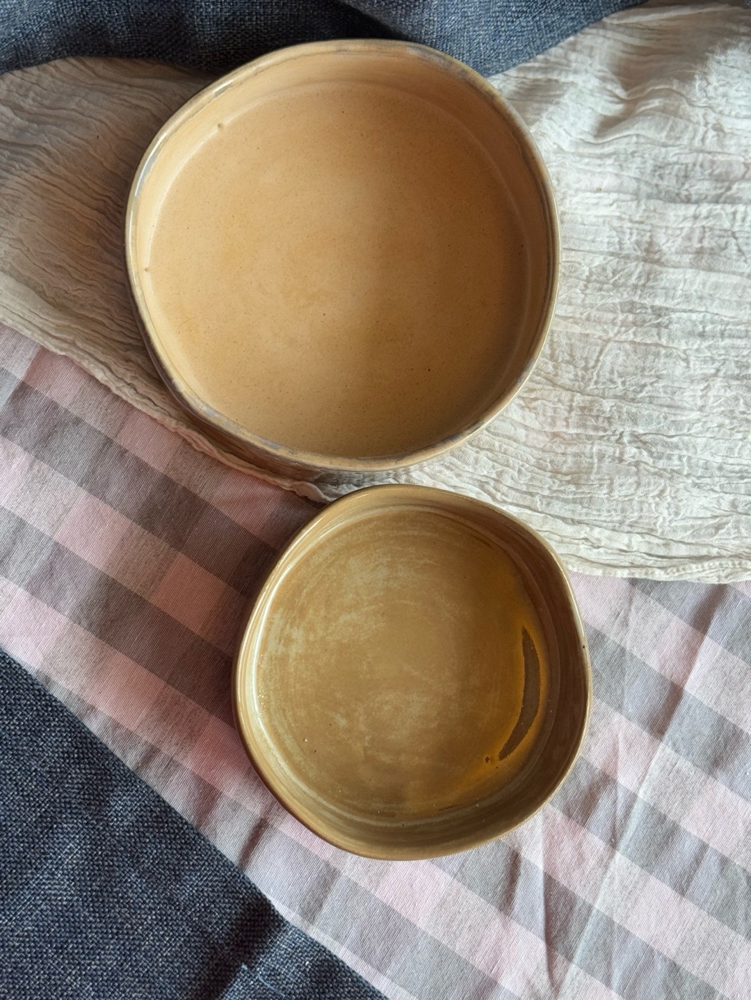 alaca-stoneware-2-li-sunum-tabagi-kahverengimsi-gri