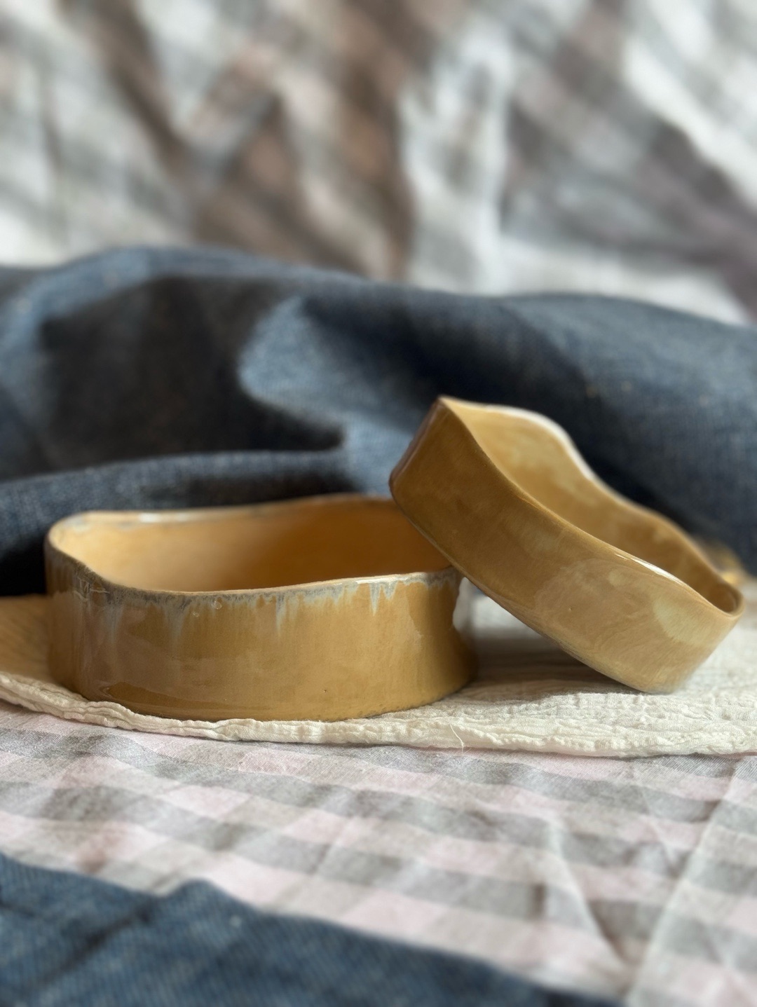 alaca-stoneware-2-li-sunum-tabagi-kahverengimsi-gri
