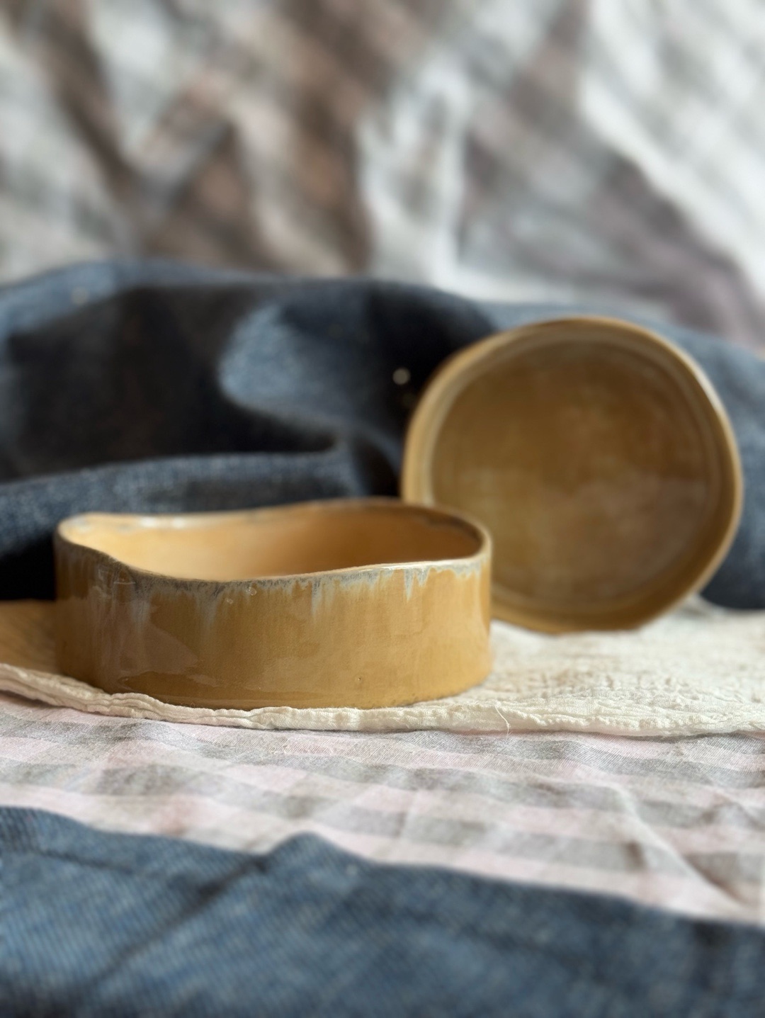 alaca-stoneware-2-li-sunum-tabagi-kahverengimsi-gri