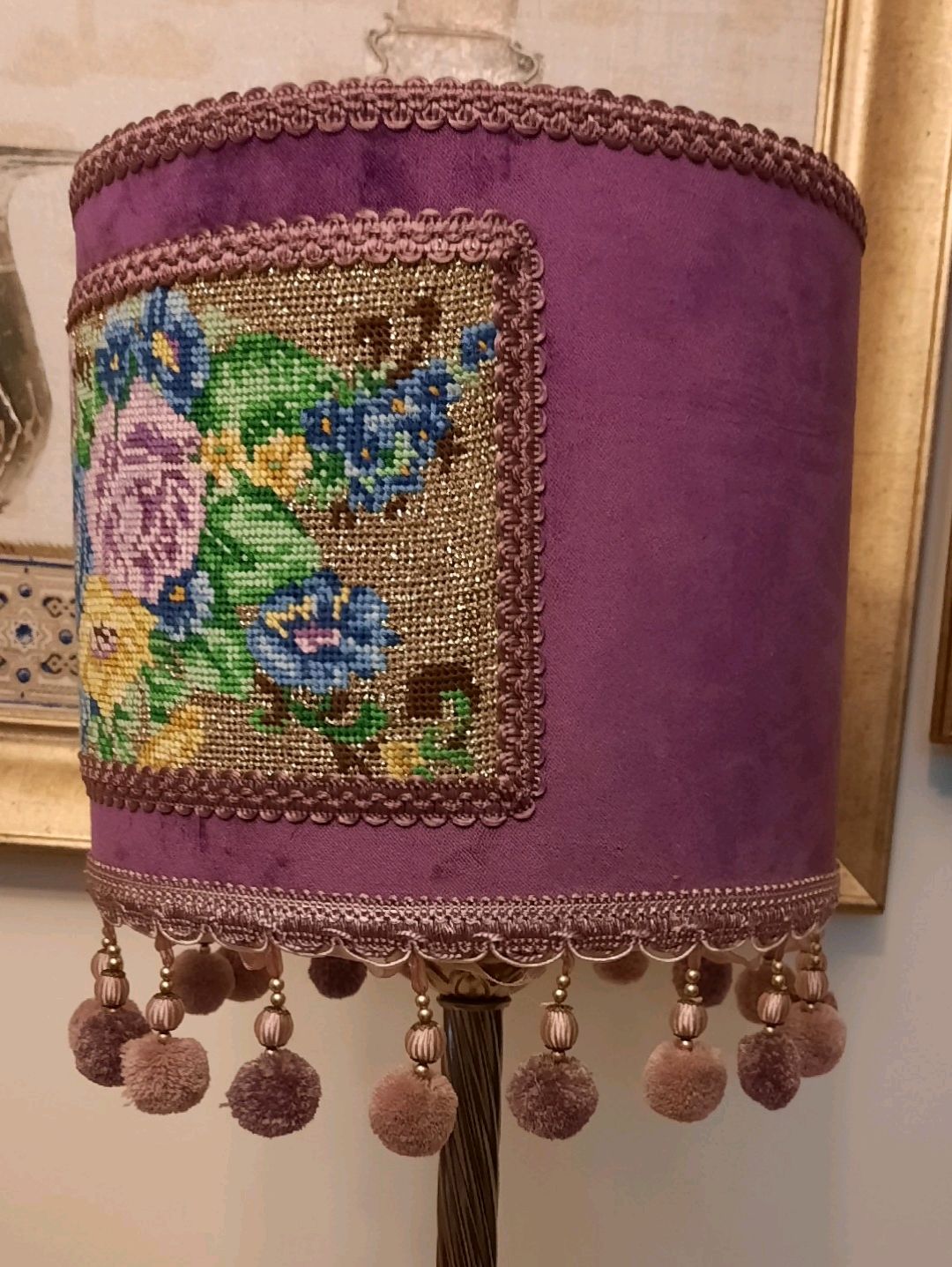 goblen-isleme-abajur-basligi-elektrik-mor-rengi