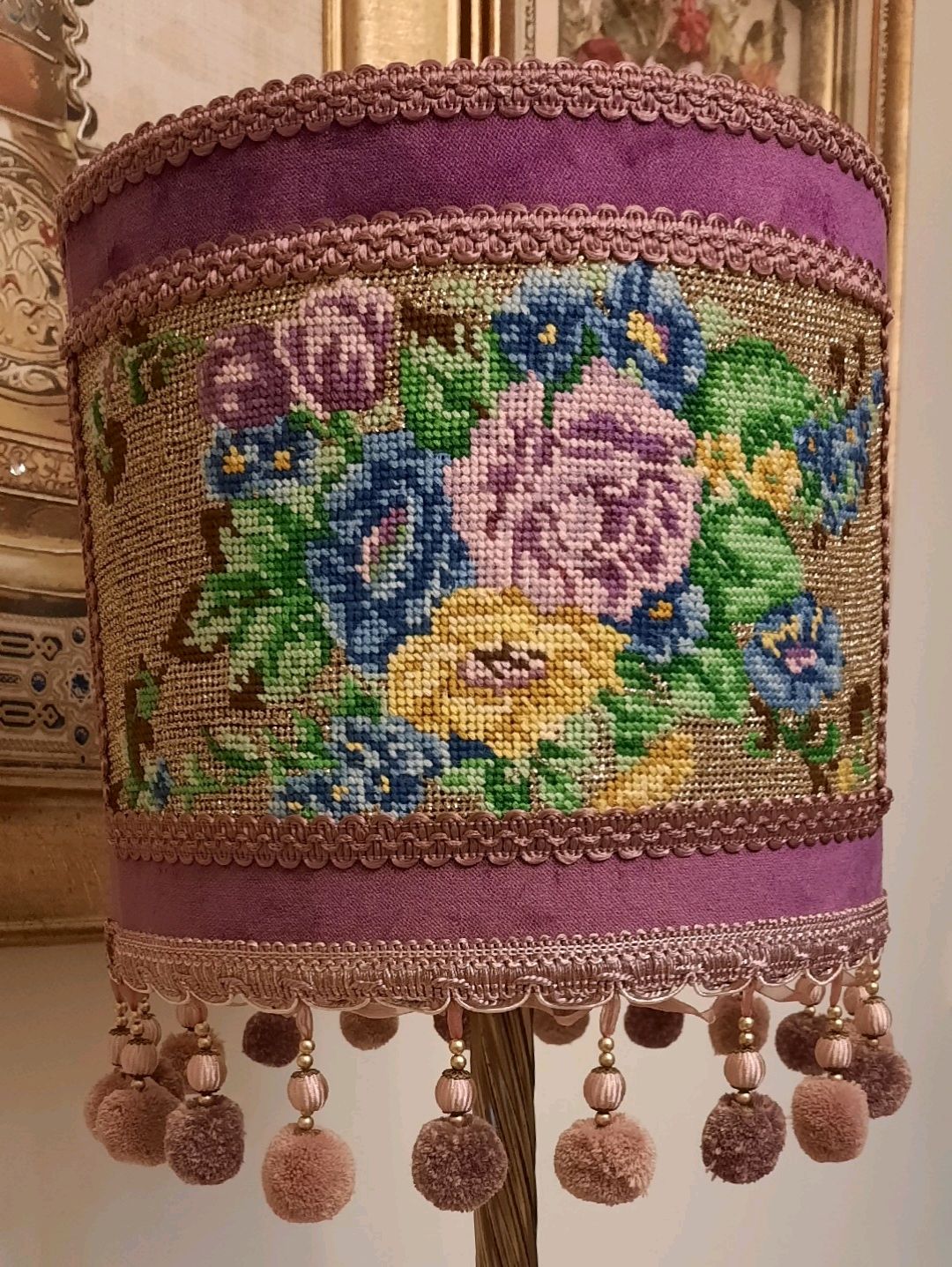goblen-isleme-abajur-basligi-elektrik-mor-rengi